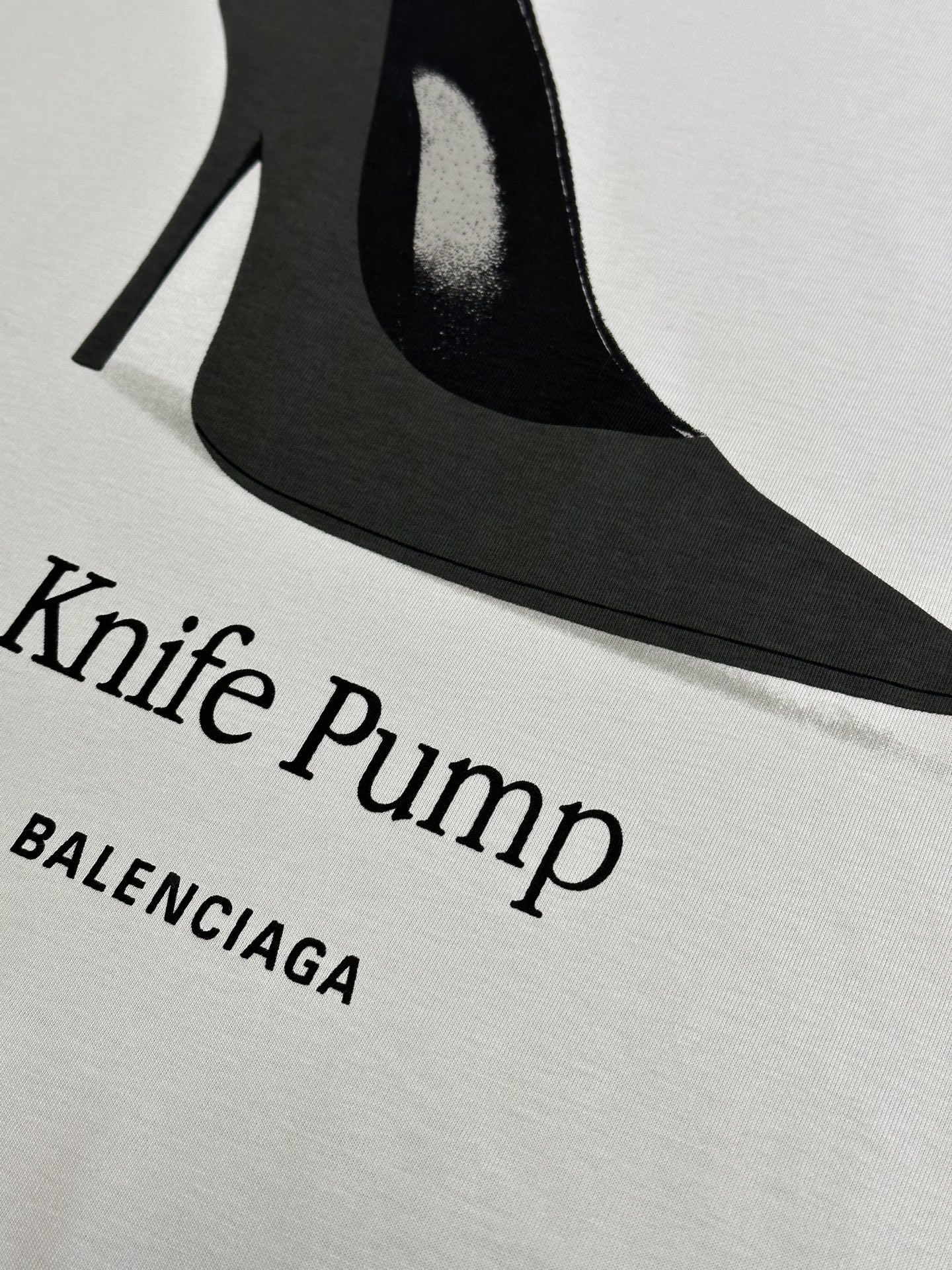  BALENCIAGAKnife Pump T-shirt Small Fit in Dirty White（809122TSVN49012）