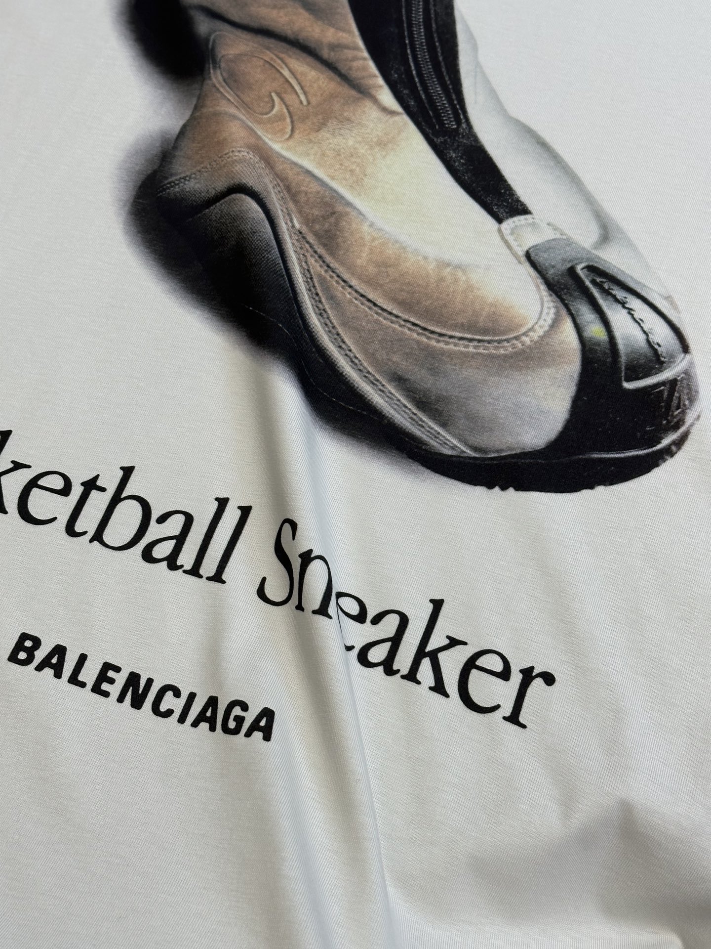 BALENCIAGA Men's Basketball Sneaker T-Shirt Oversized "Dirty Effect White"（831305TSVN39012）