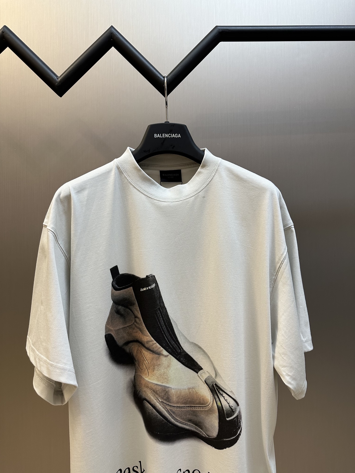 BALENCIAGA Men's Basketball Sneaker T-Shirt Oversized "Dirty Effect White"（831305TSVN39012）