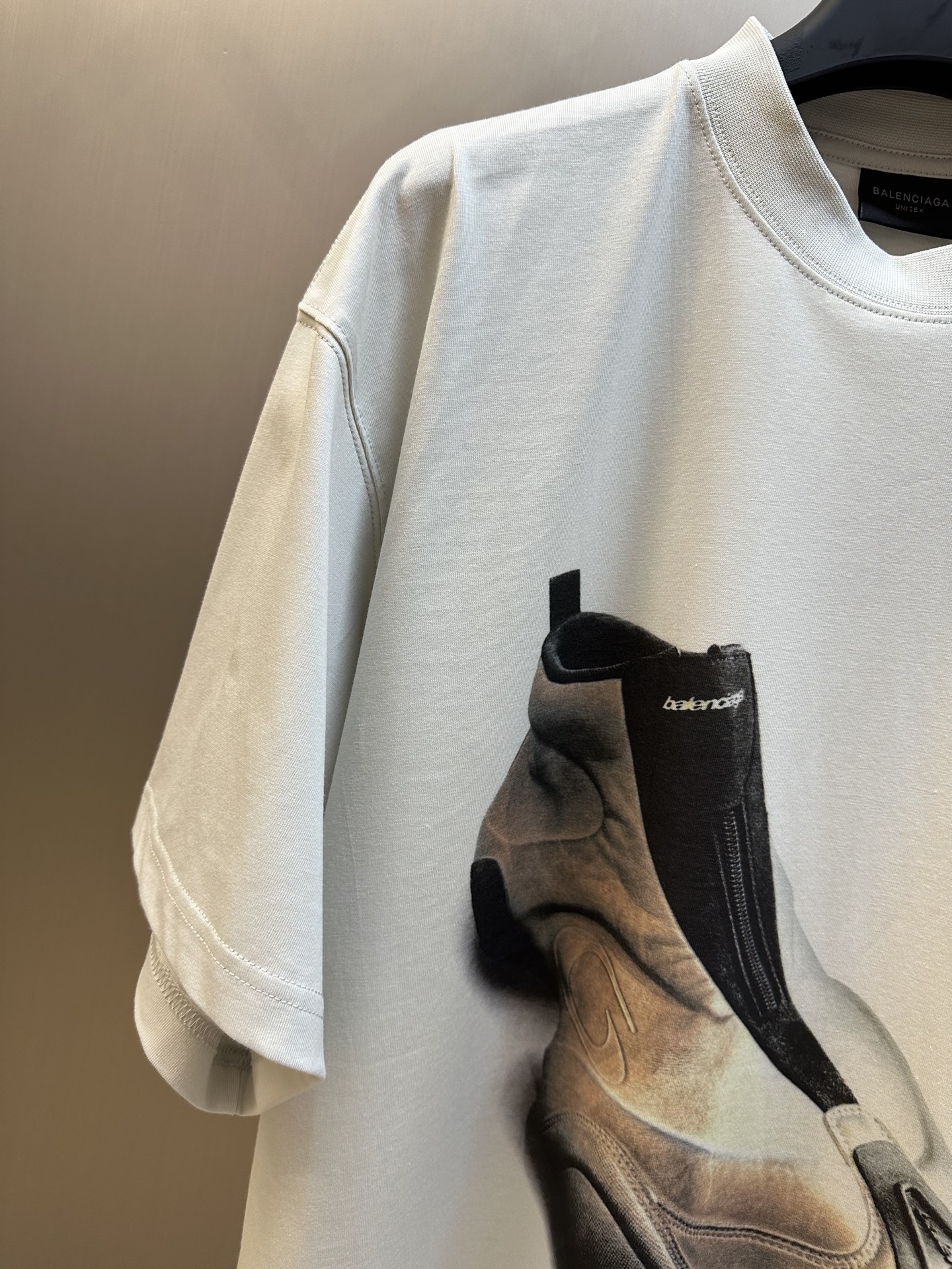 BALENCIAGA Men's Basketball Sneaker T-Shirt Oversized "Dirty Effect White"（831305TSVN39012）