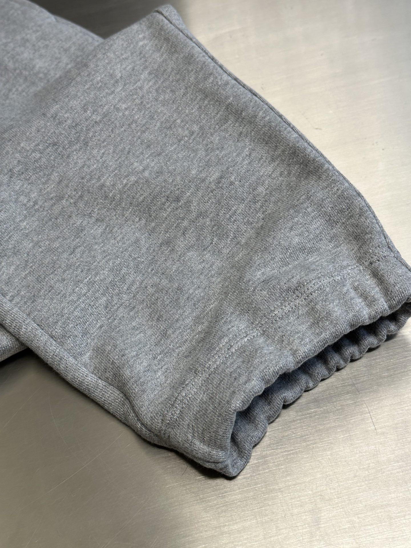 Burberry Check Label Cotton Jogging Pants in Black（81022781）