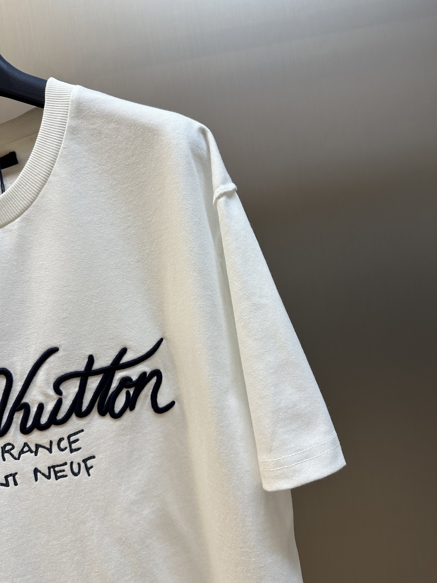 LOUIS VUITTON LV Featured Embroidered For Men White（1A7XNE）