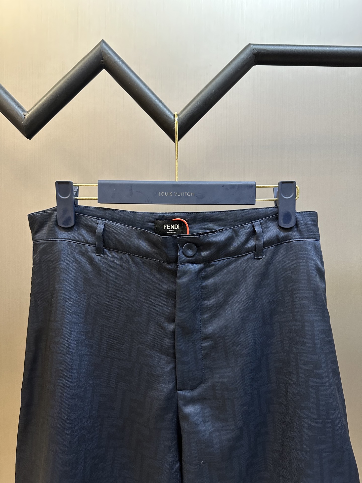 FENDI Men's Bermudas Short Pants in FF Silk "Blue"(FB1014AKEEF0H5A）