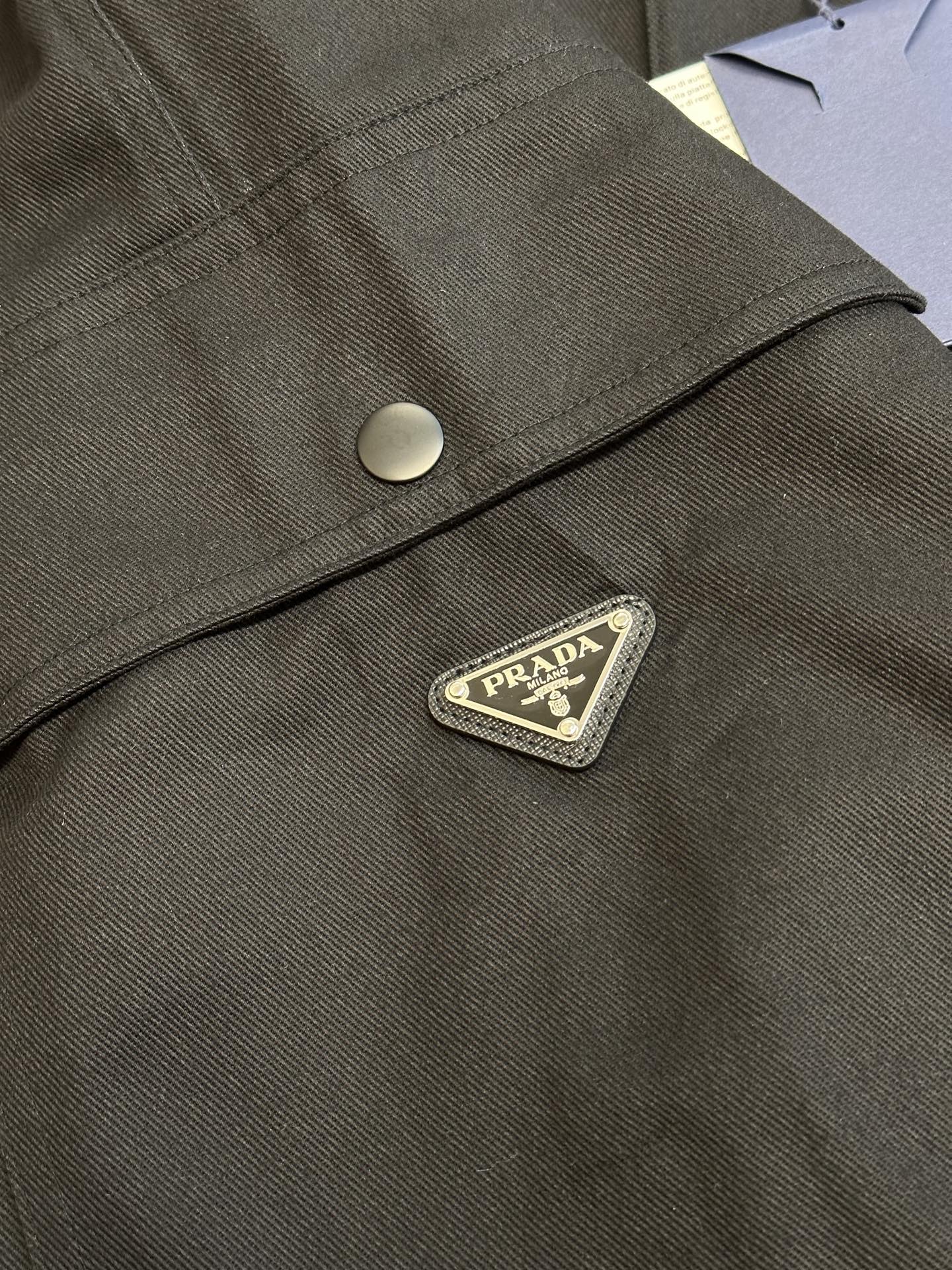 PRADA Black cotton cargo Bermuda shorts（SPH472-11BZ-F0002-S-OOO）