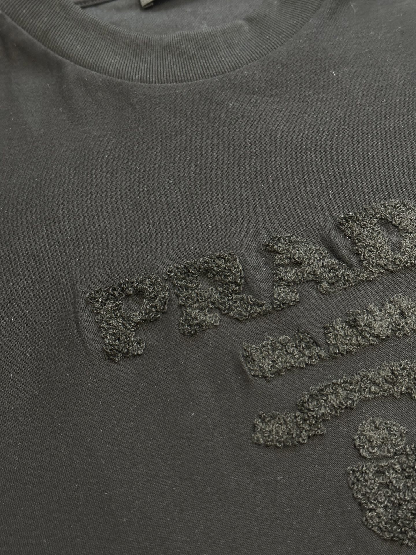 Prada t-shirt（35838R-10IN-F0009）