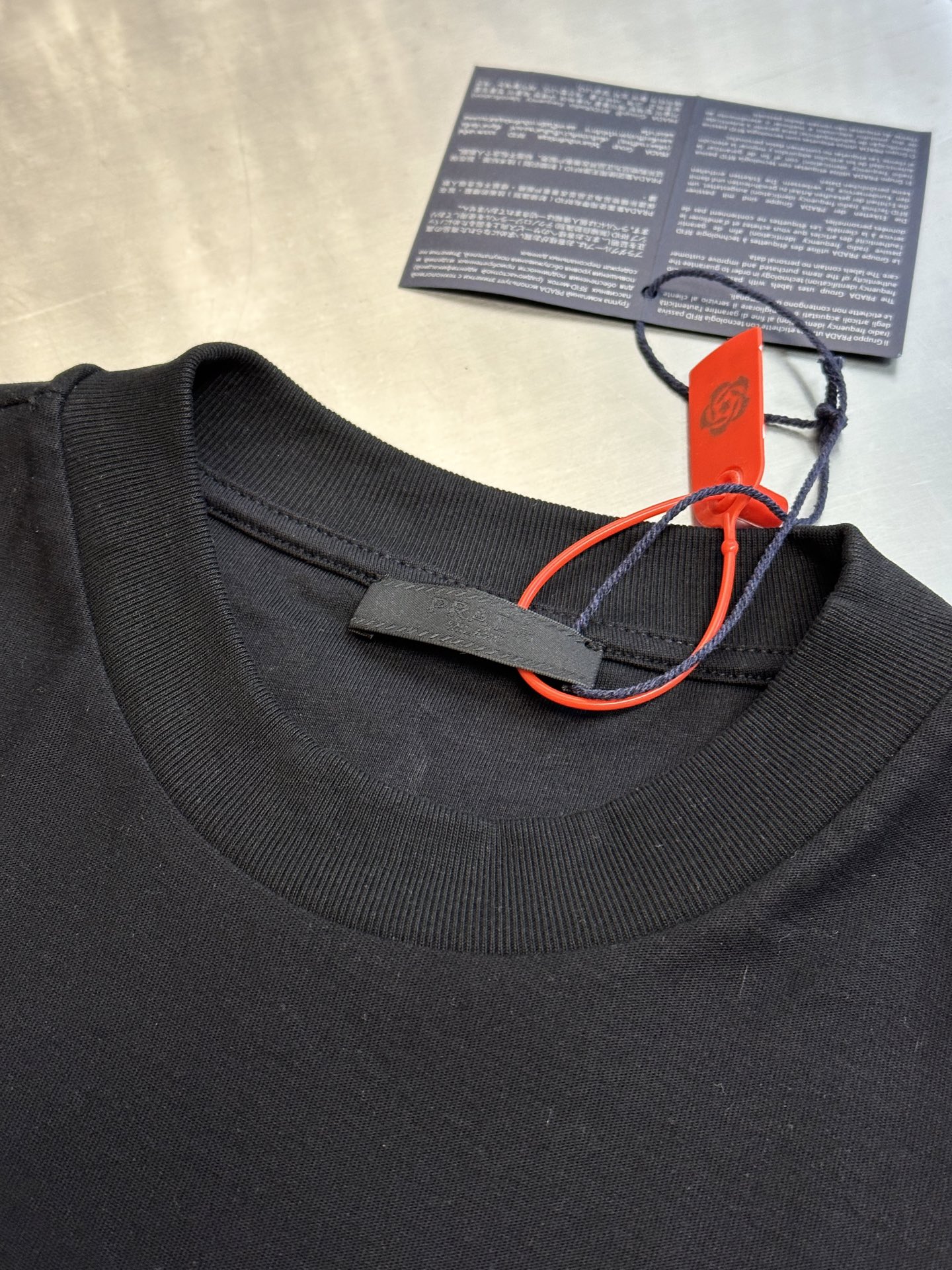 Prada t-shirt（35838R-10IN-F0009）