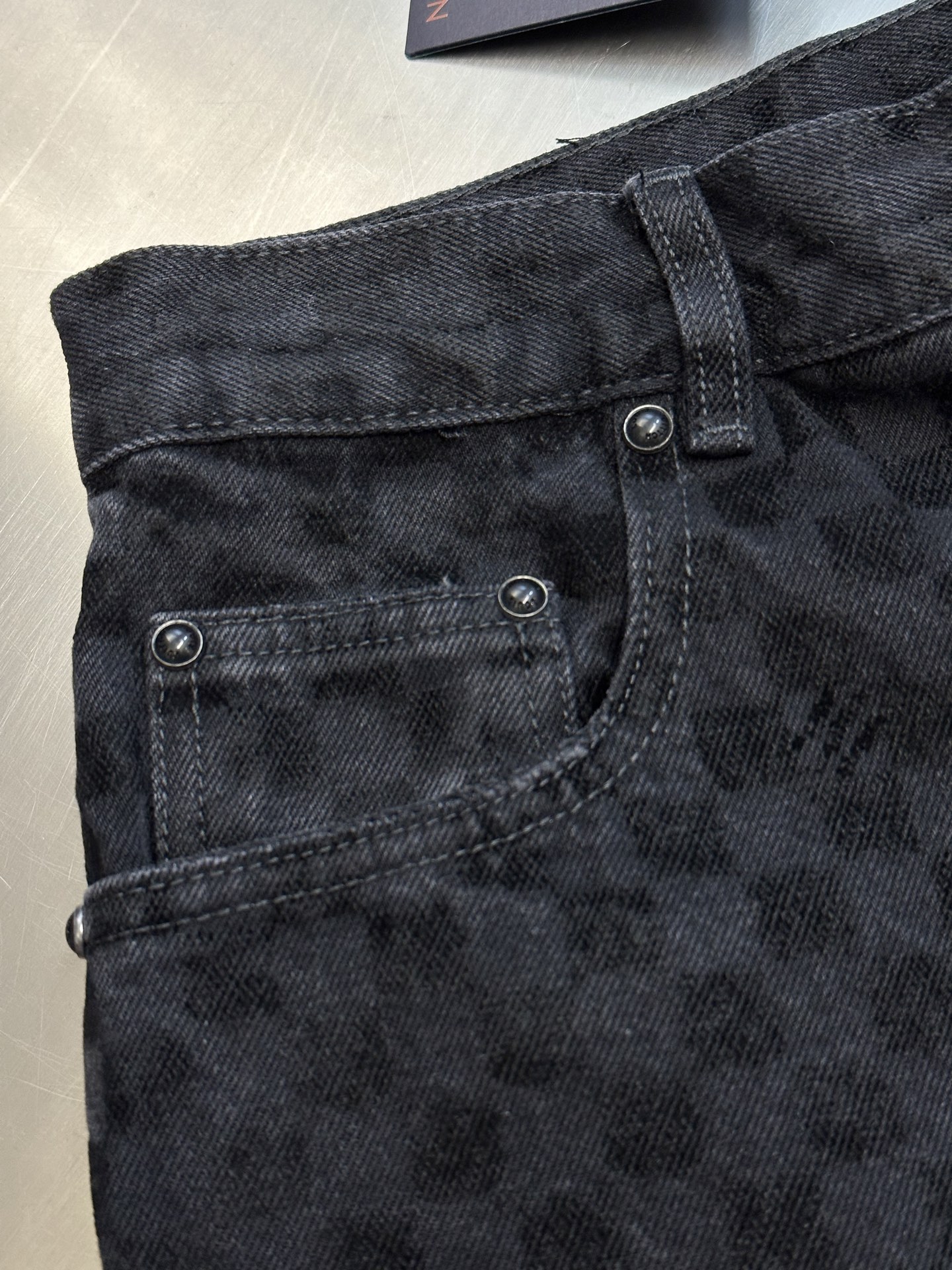 Louis Vuitton Flocked Damier Denim Wide-Leg Pants（1AHBKQ）