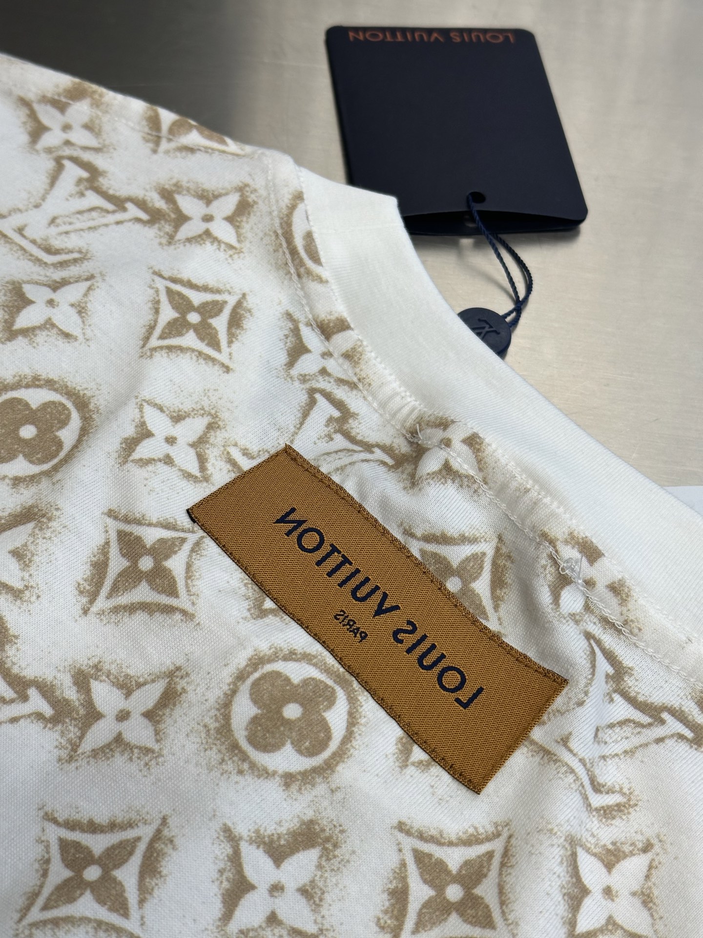 Louis Vuitton Monogram T-shirt（1ABJEA）