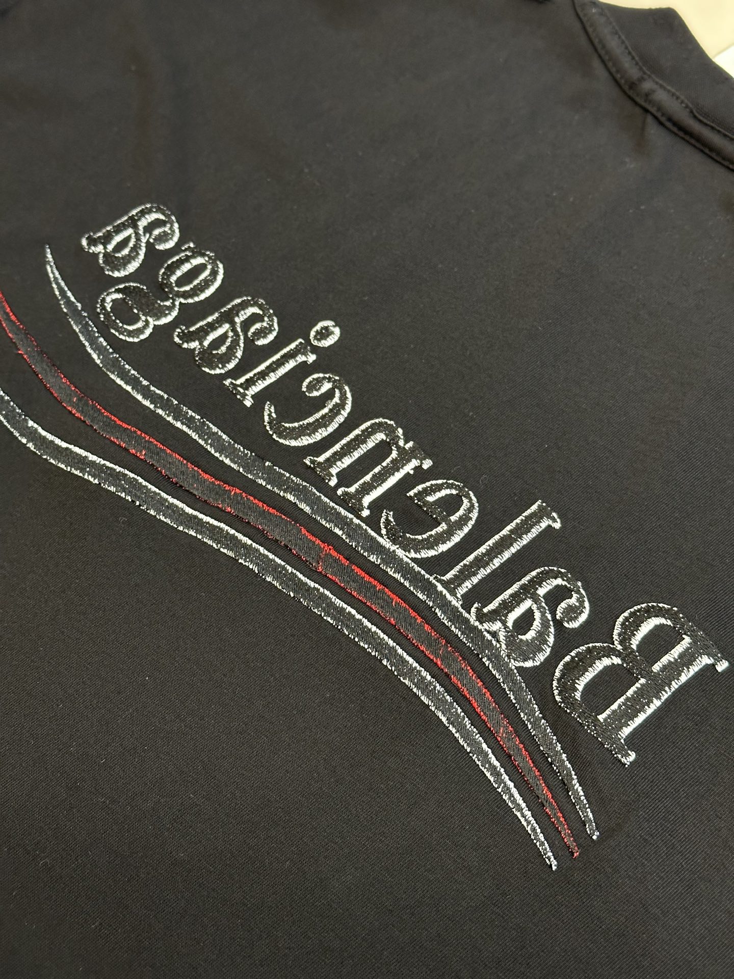 BALENCIAGA INSIDE OUT LARGE FIT T-SHIRT（830247TSVF39668）
