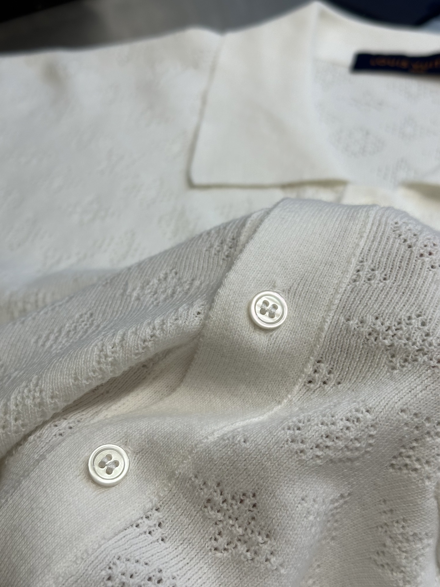 Louis Vuitton short sleeve shirt（1ABJ2W）