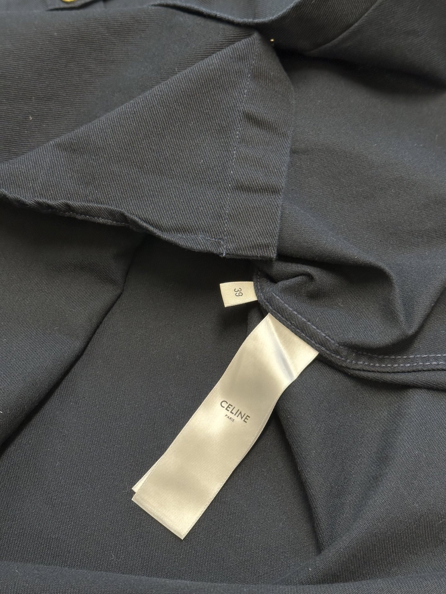 CELINE Men's Military Shirt in Cotton Wool Twill "Navy" (RC055364F-07MR）