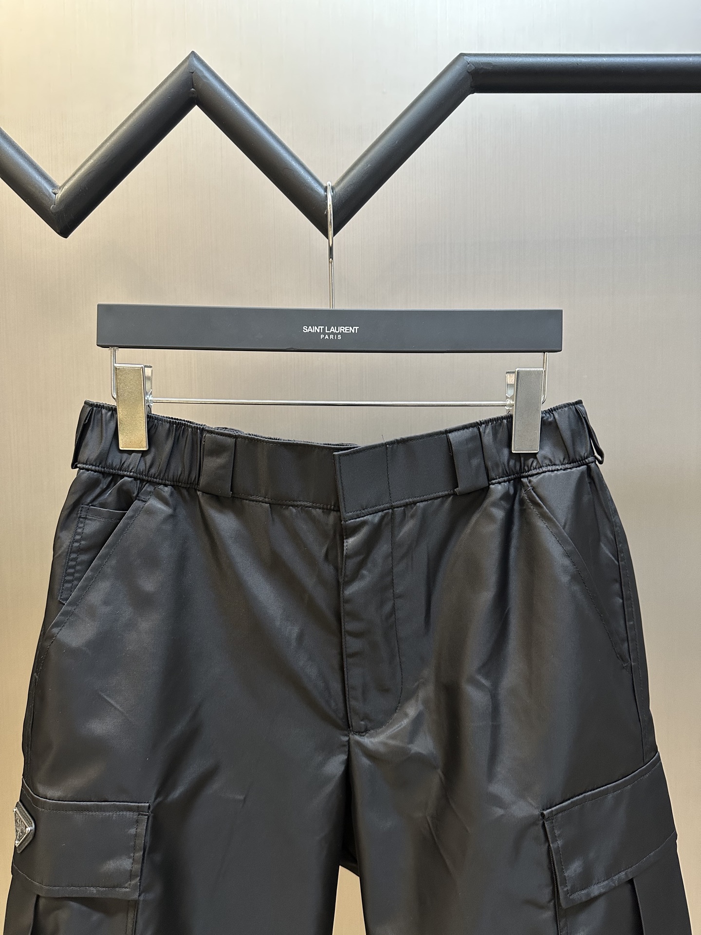PRADA Cotton Bermuda Shorts（SPH244-1WQ8-F0002-S-231）