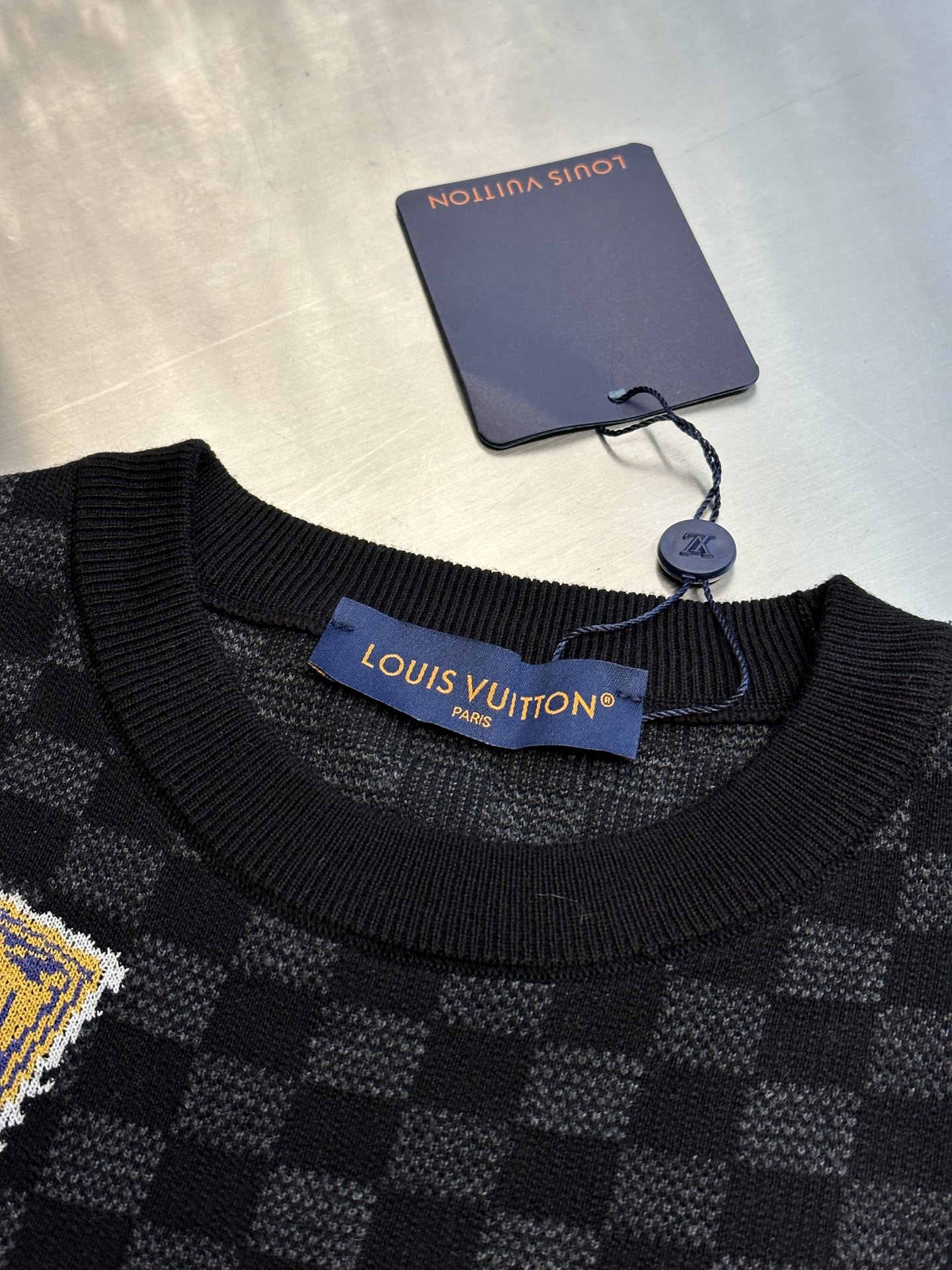 Louis Vuitton Damier short sleeve signature crew neck（1AHVMP）