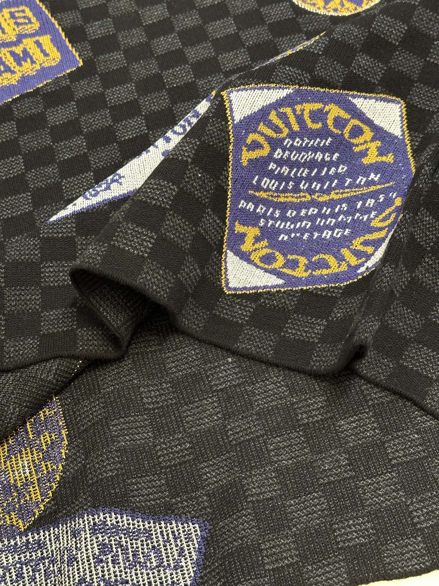 Louis Vuitton Damier short sleeve signature crew neck（1AHVMP）