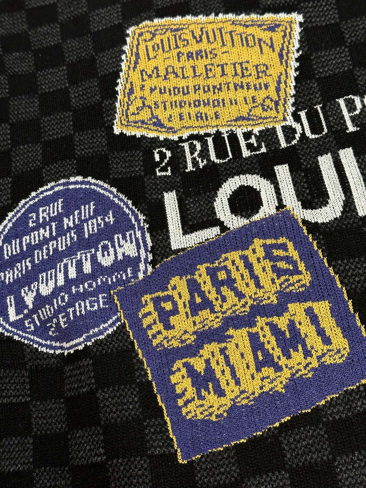 Louis Vuitton Damier short sleeve signature crew neck（1AHVMP）