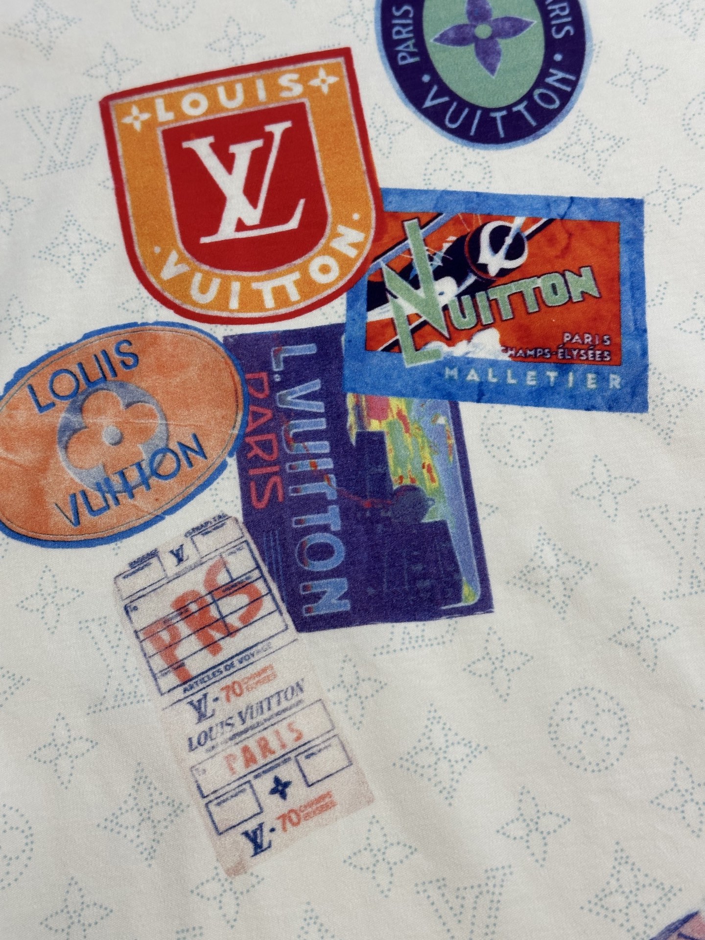Louis Vuitton Mahina Patch Print T-Shirt（1AHITQ）