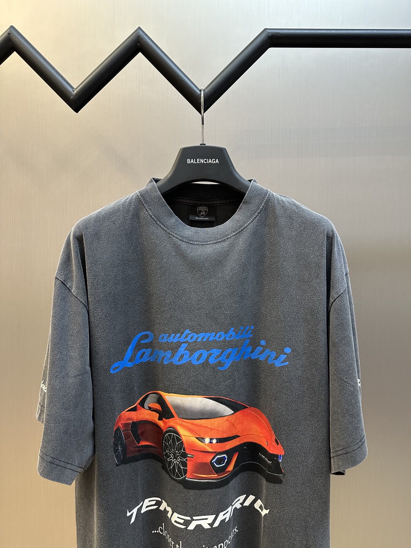 BALENCIAGA Automobili Lamborghini Men's Oversized T-Shirt "Faded Black"（831305TSVP91041）