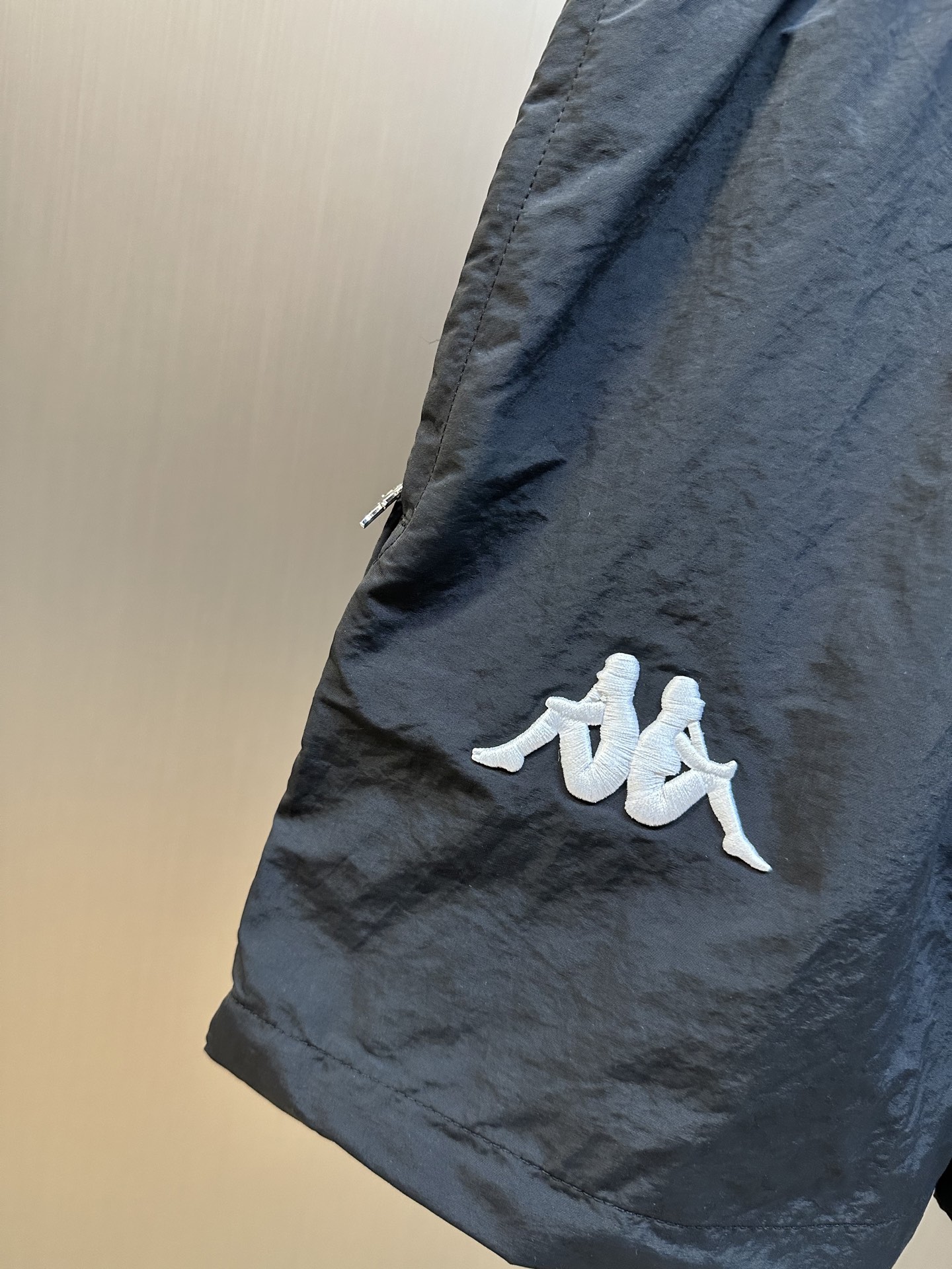 Acne Studios x Kappa Relaxed fit shorts (CK0122-900）