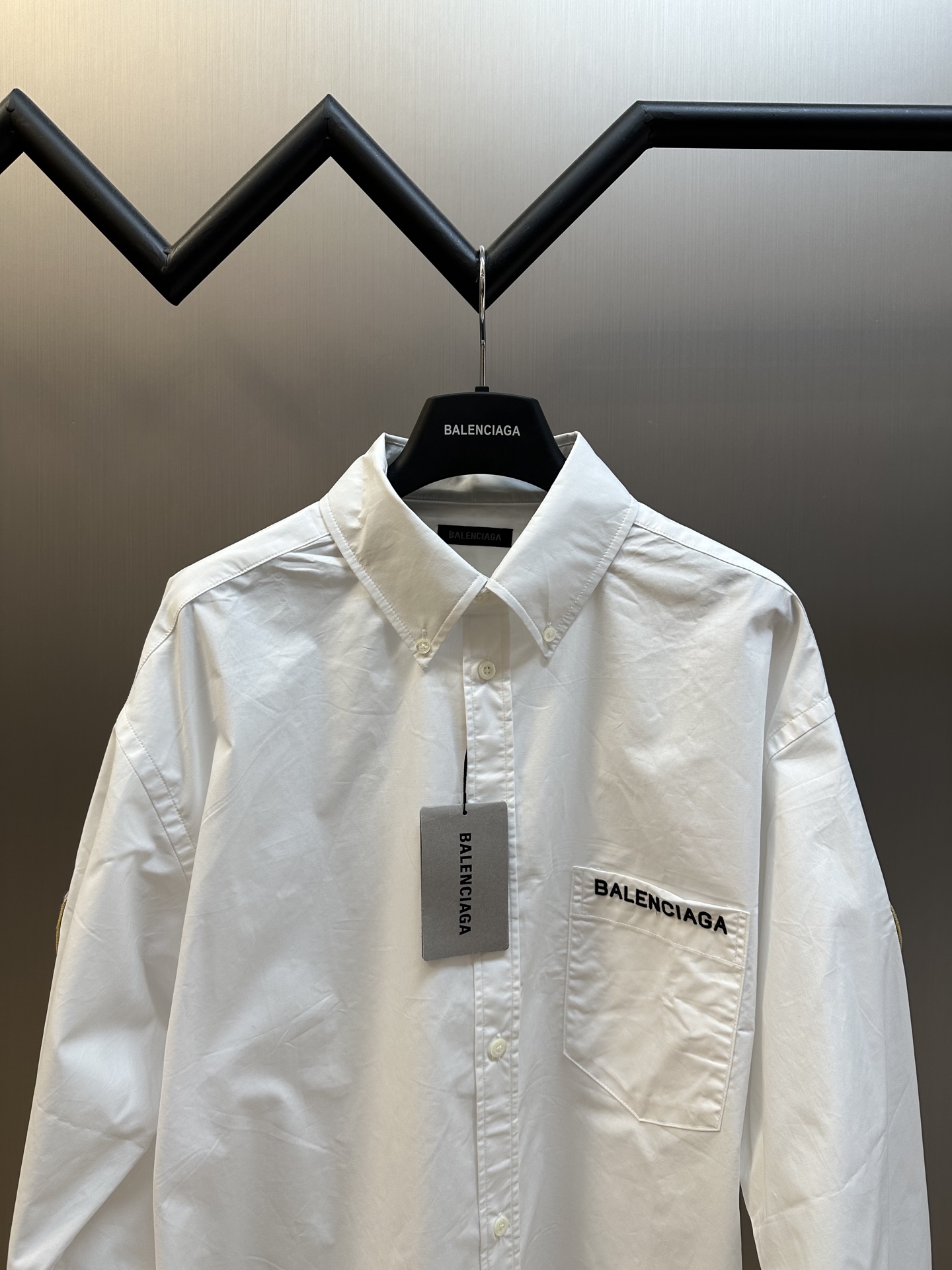 BALENCIAGA SHIRTS（830979TRM28-9000）
