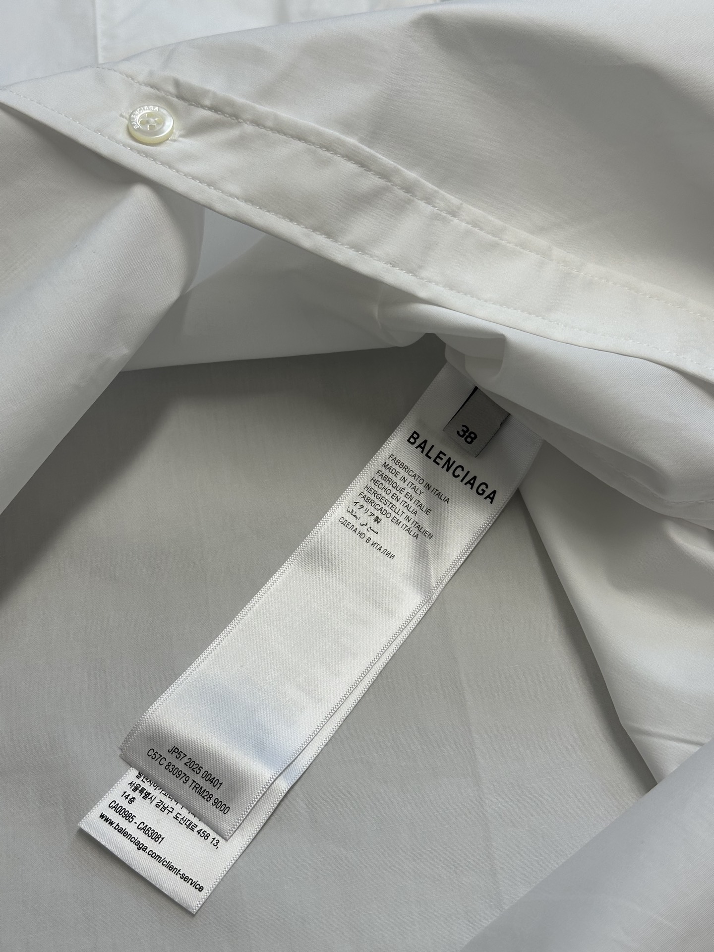BALENCIAGA SHIRTS（830979TRM28-9000）