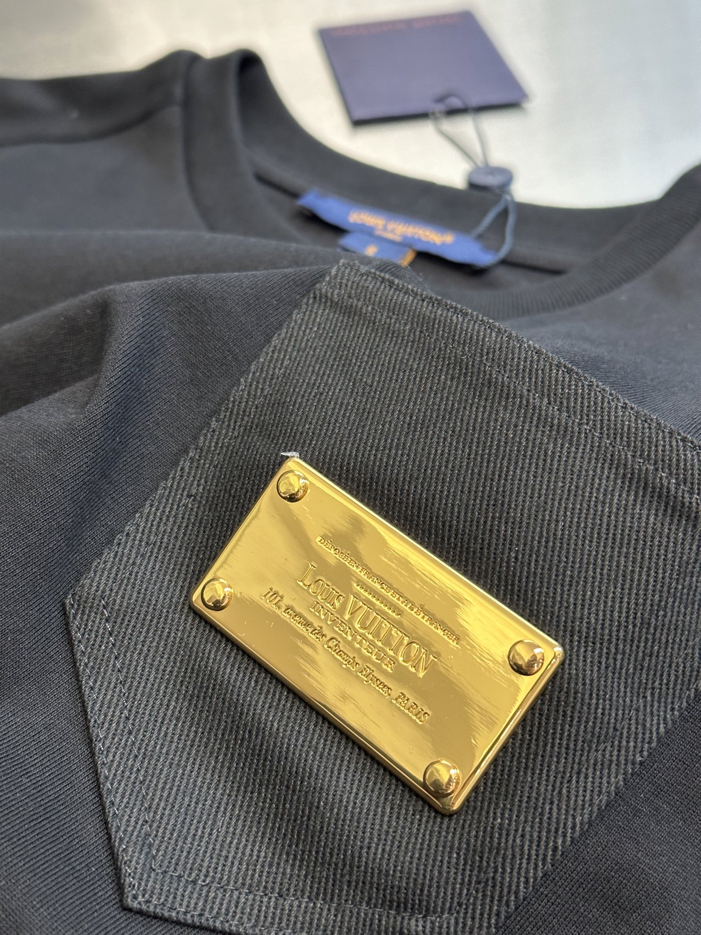 Louis Vuitton Signature Plaque T-Shirt（1AHX76）