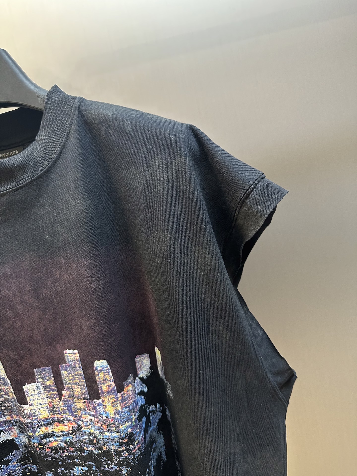 Balenciaga city of angels sleeveless t-shirt（833647TSVR21041）