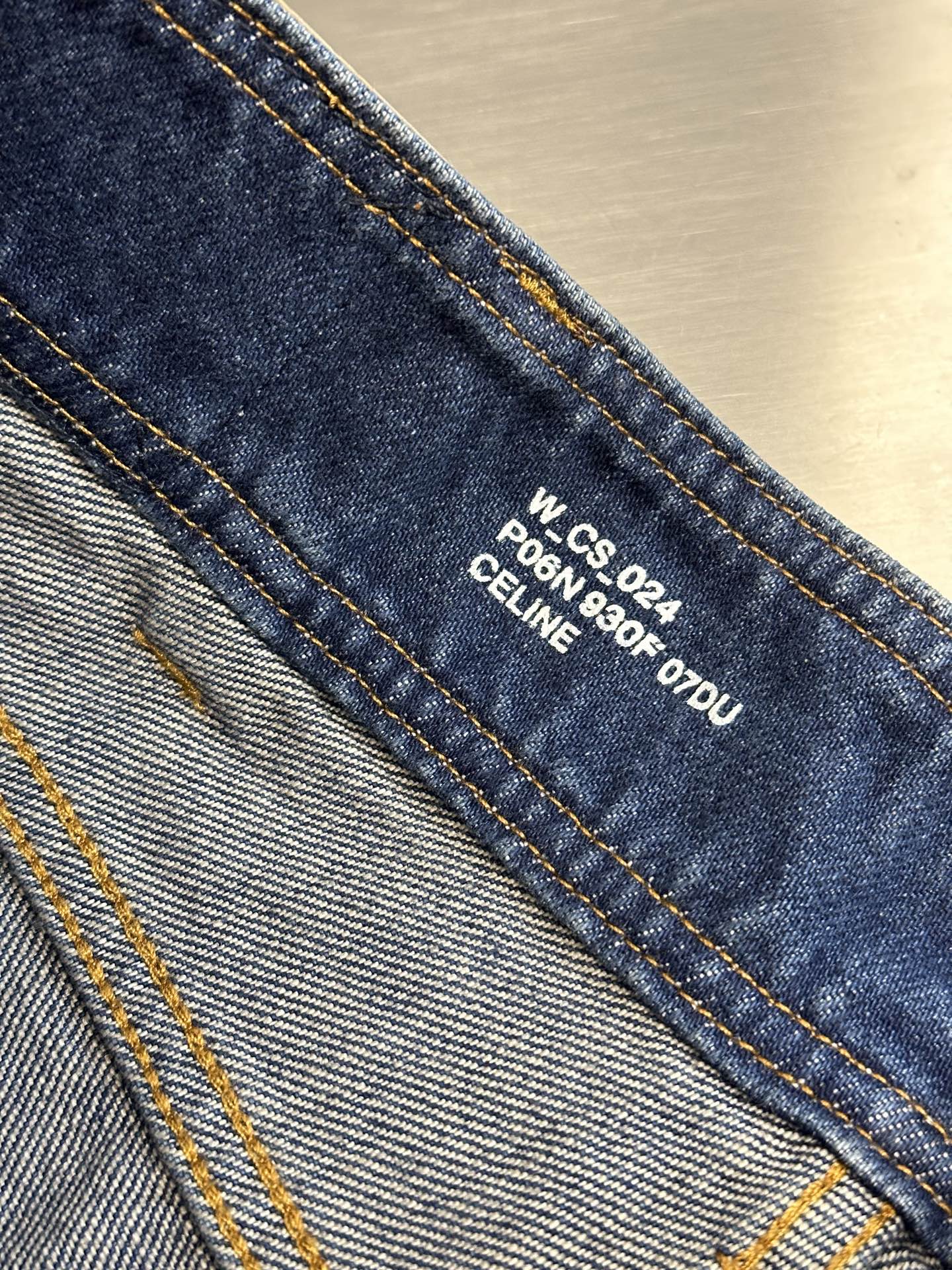 Celine Kitty Short（RP06N930F.07DU）