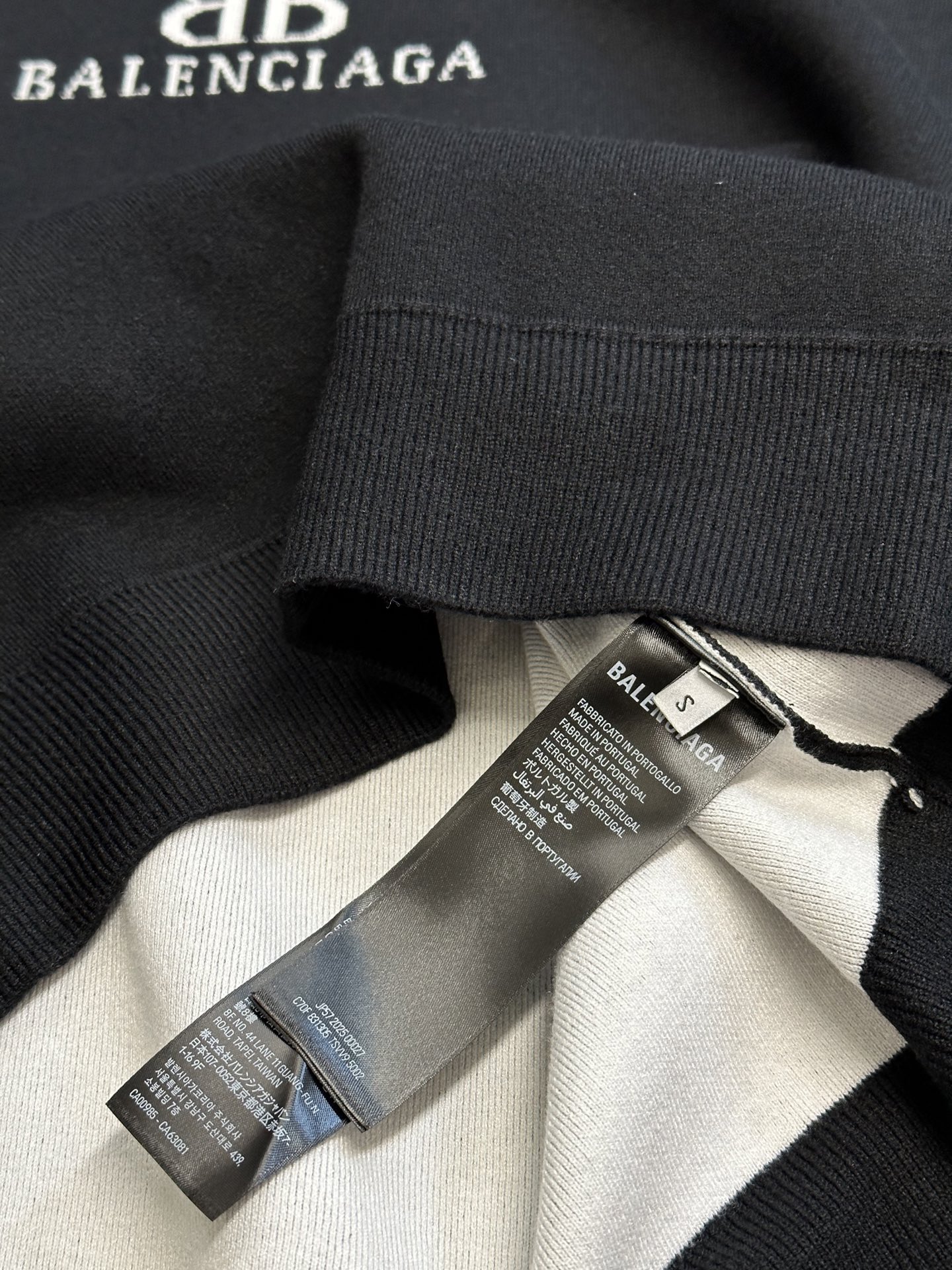 BALENCIAGA Men's Crewneck Sweater (818420T17251070）