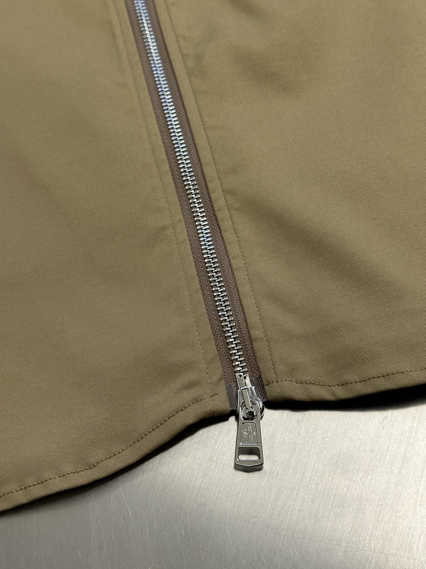 MONCLER Navy Blue Cotton Gabardine Zip-Up Shirt Jacket（J10912F0000257448781）