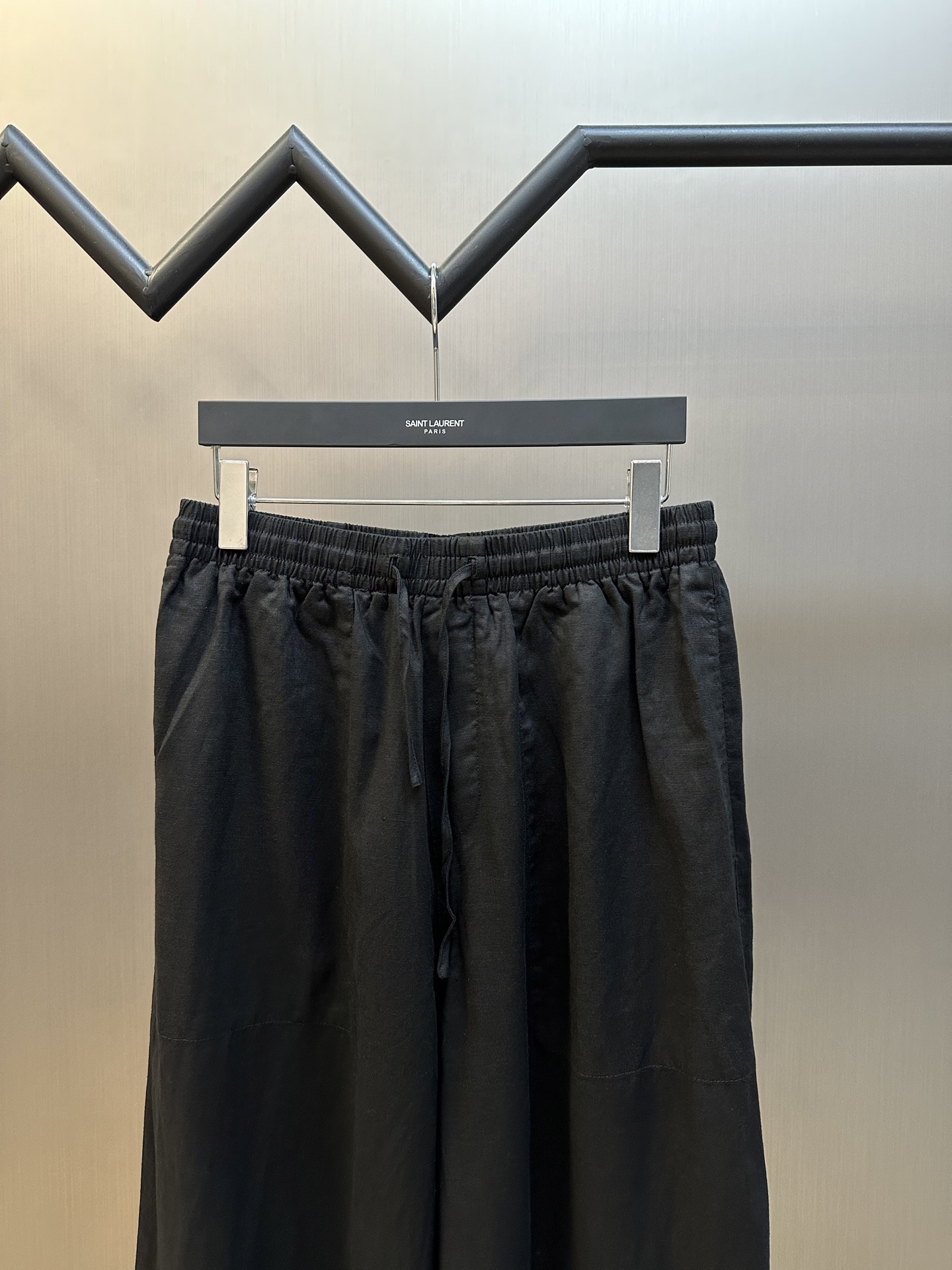 Loewe Cropped Trousers 'Black (H526Y11WA6-5475）