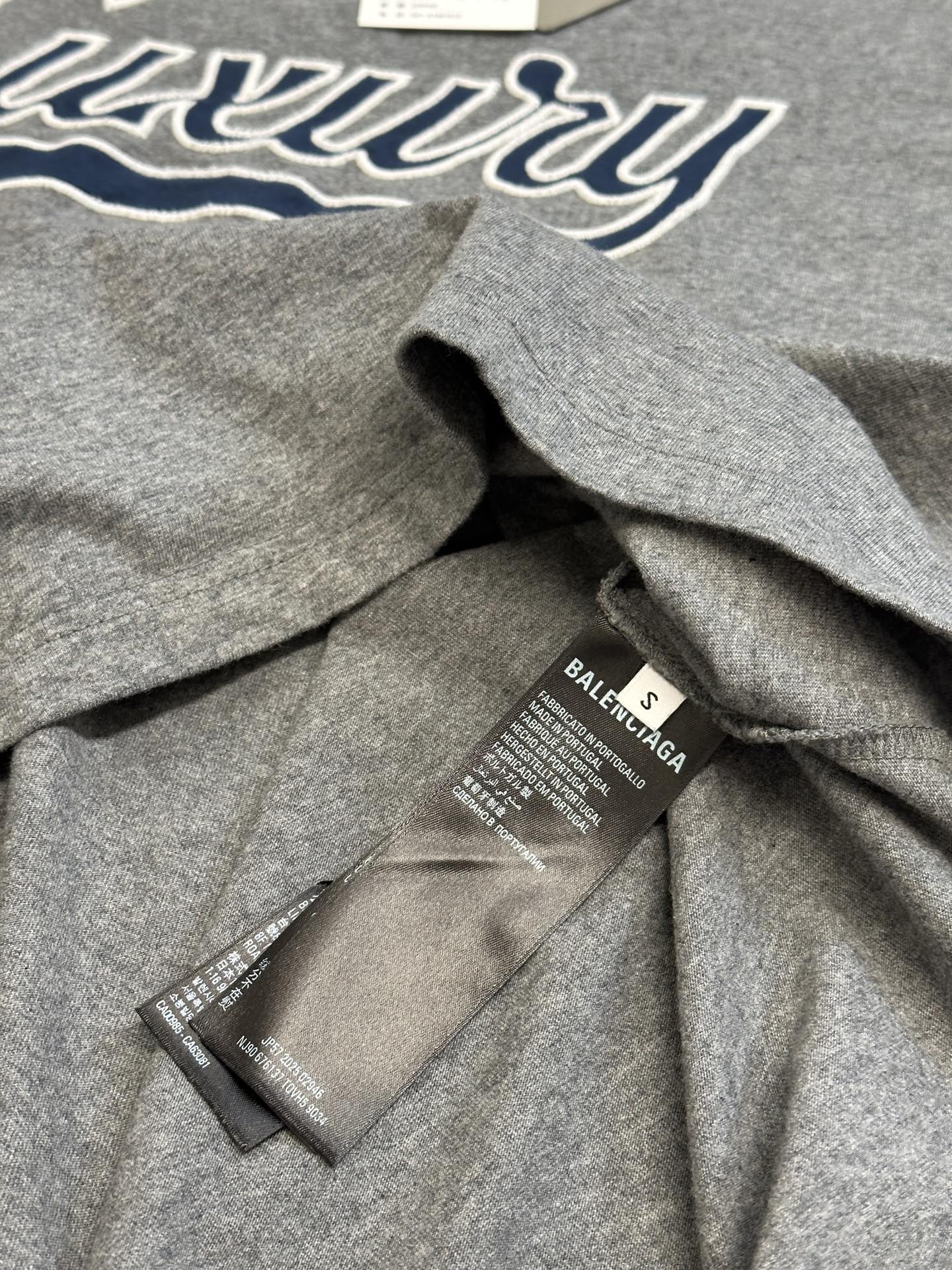 Balenciaga Men's Luxury Script Oversized T-shirt (850345TTVB61035）