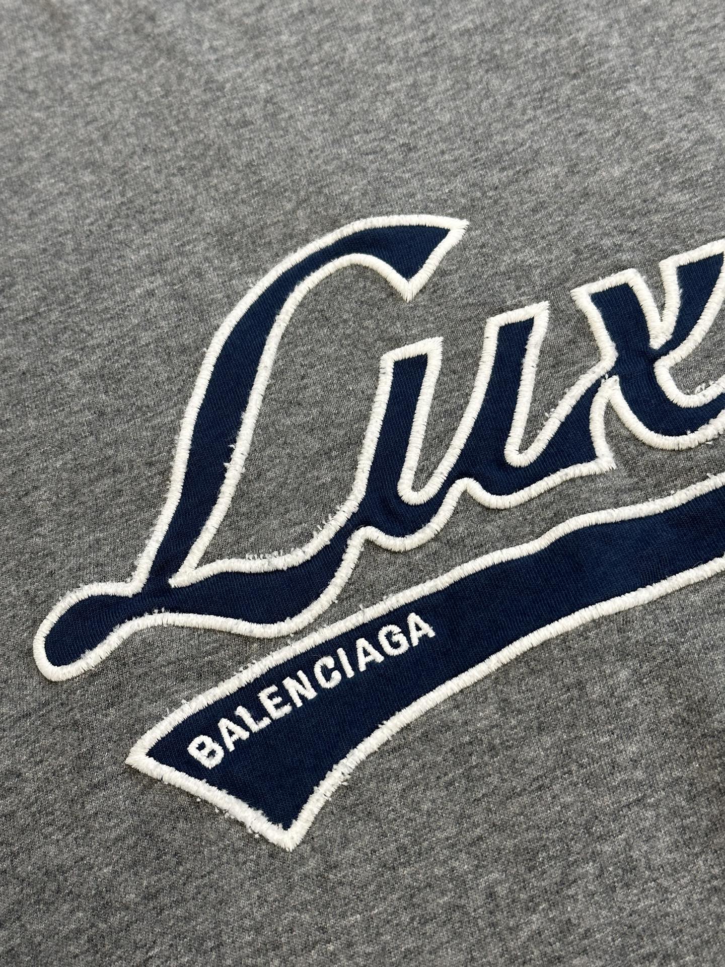 Balenciaga Men's Luxury Script Oversized T-shirt (850345TTVB61035）