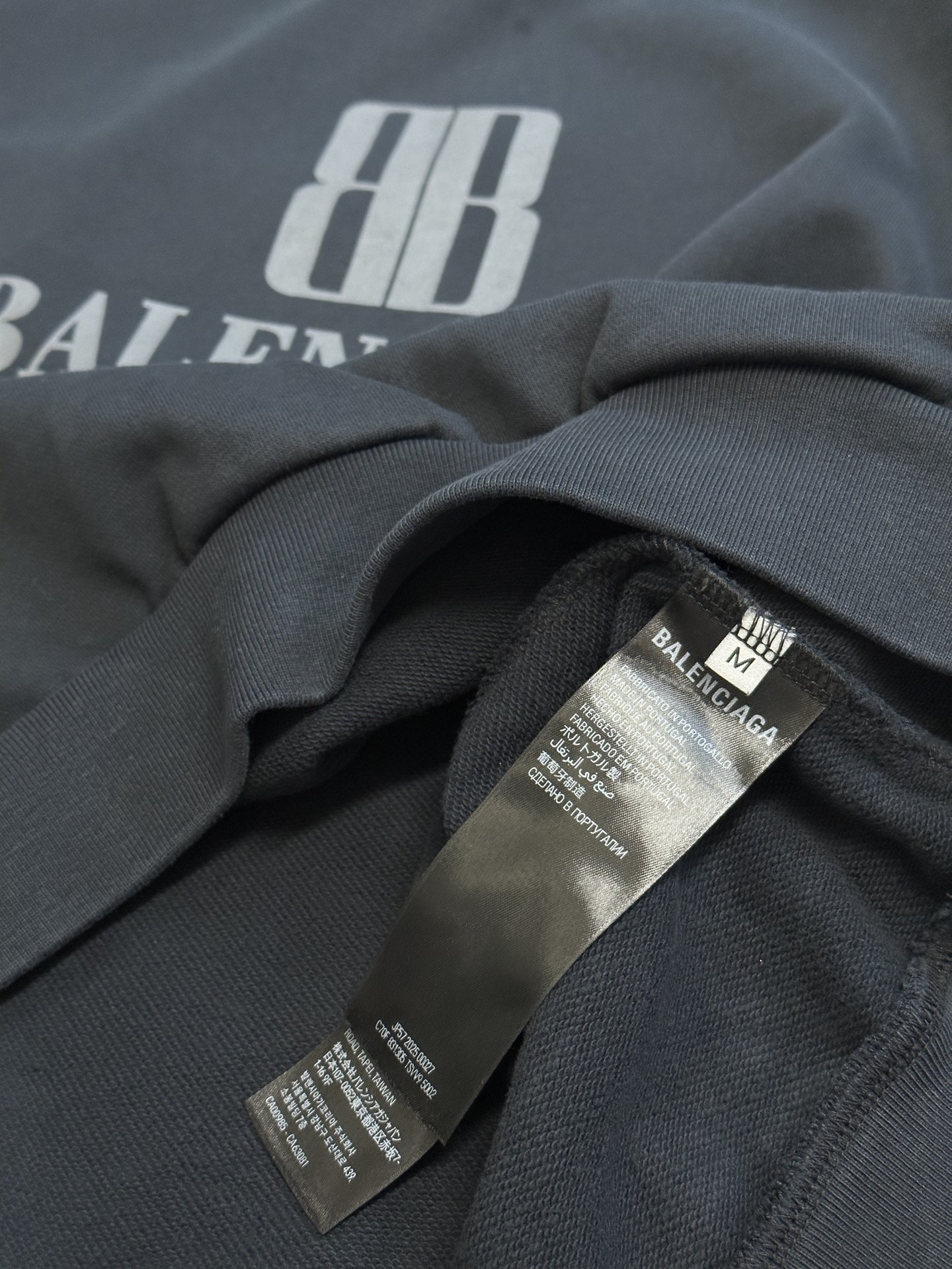 Balenciaga Men's Nano Bb Hoodie (767877TSVO31083）