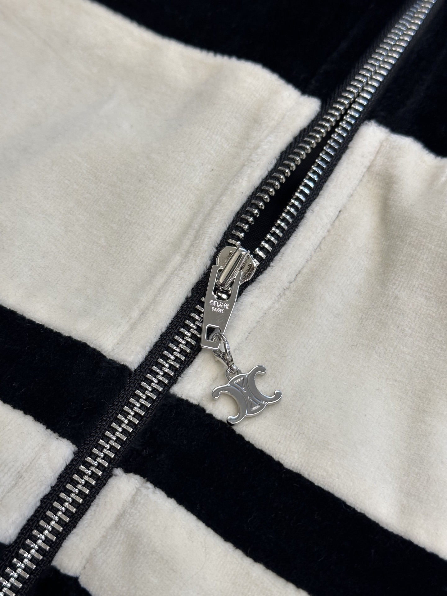 CELINE Men's Tracksuit Jacket in Velvet Jersey "Black/White"(RV0GB748Q-38AW）