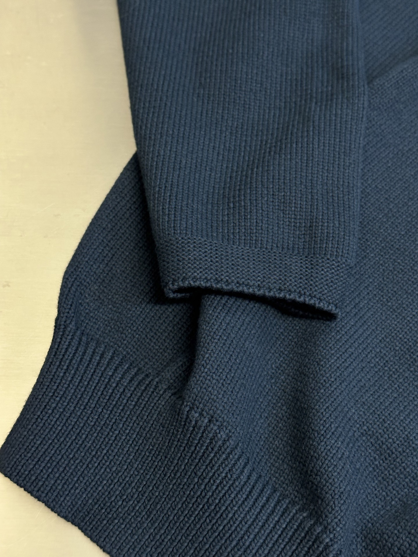 DIOR Logo Intarsia Crewneck Knit Sweater（583M618A3003-C570）