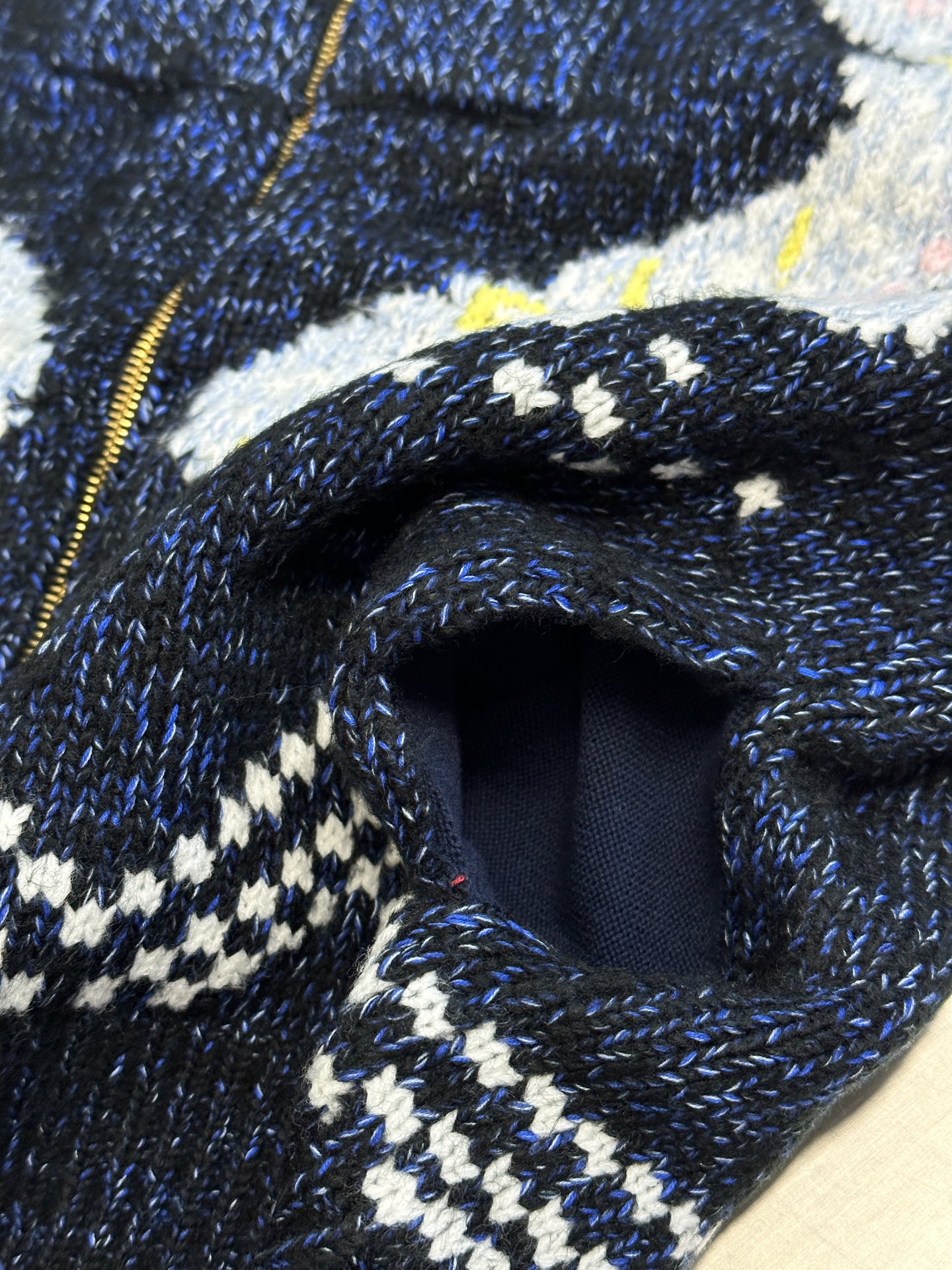 Louis Vuitton zip-up knitted belted jacket（1AIMAY）