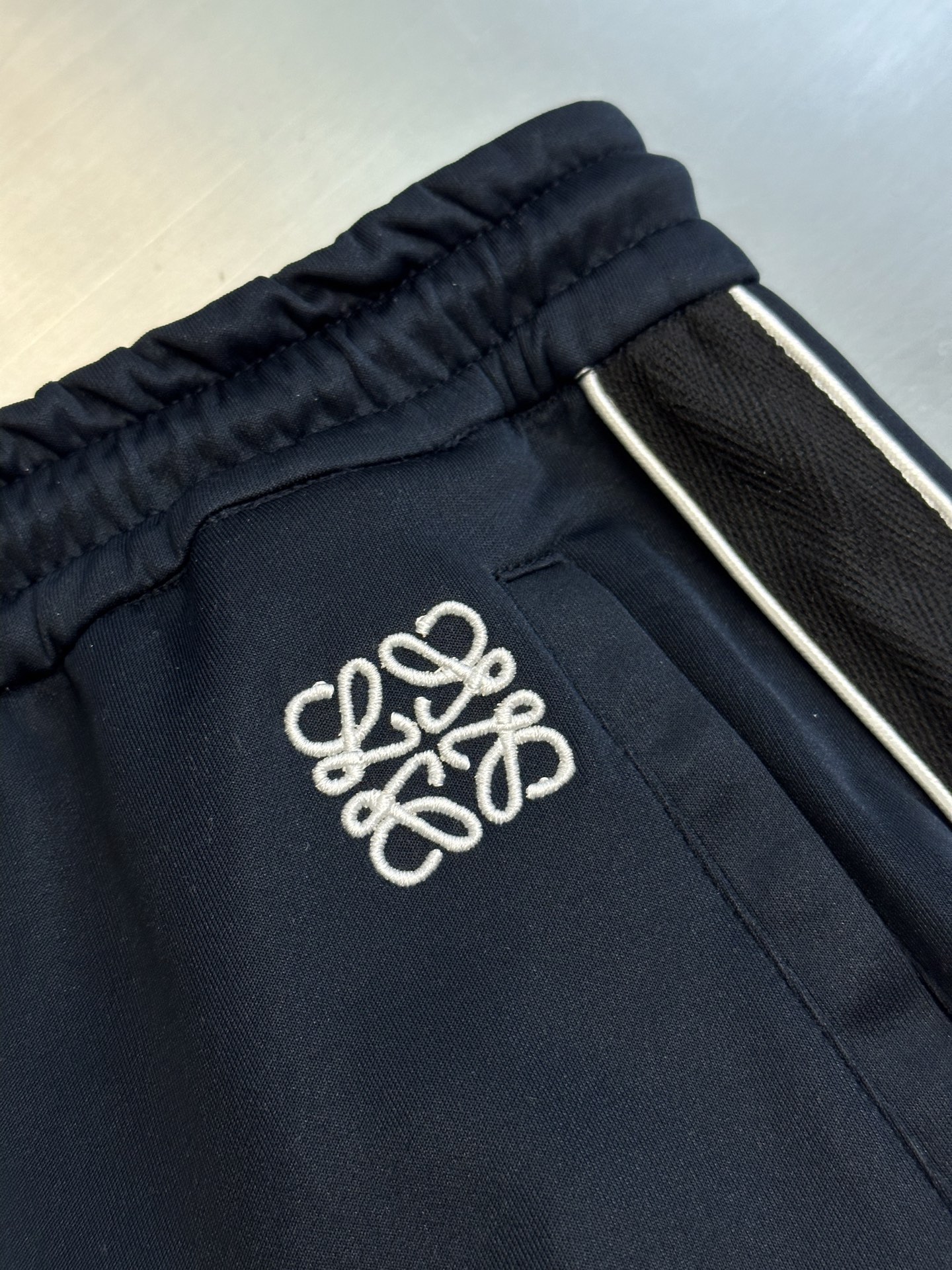Loewe Tracksuit Trousers 'Dark Navy' (H526Y04X59-9602）