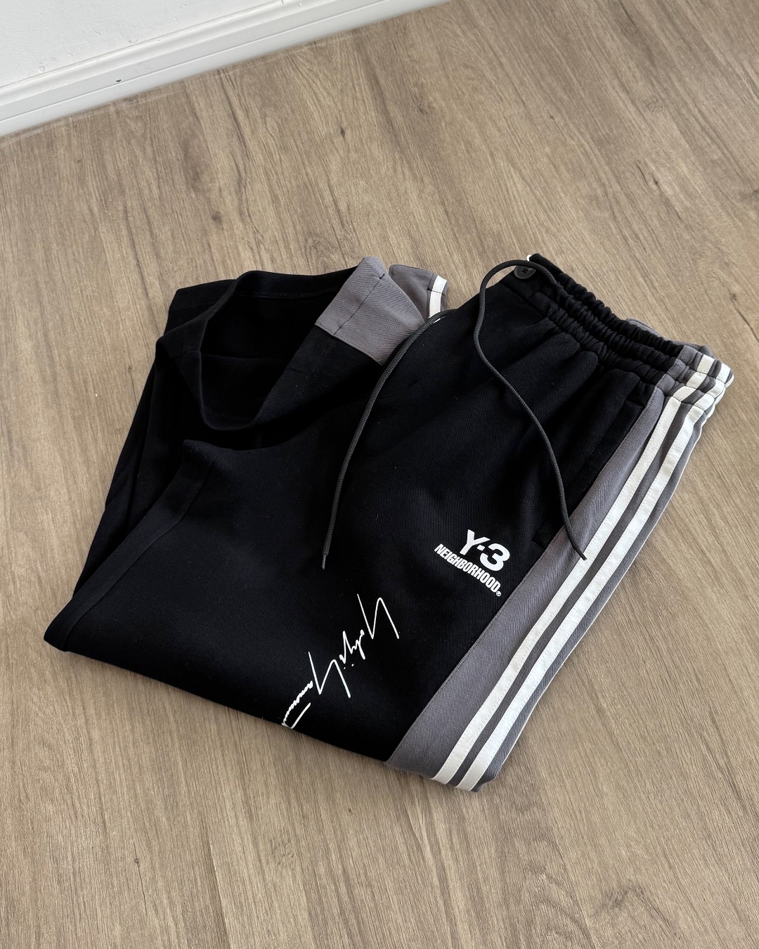 Y-3 x NEIGHBORHOOD TRACK PANTS (JW7002）