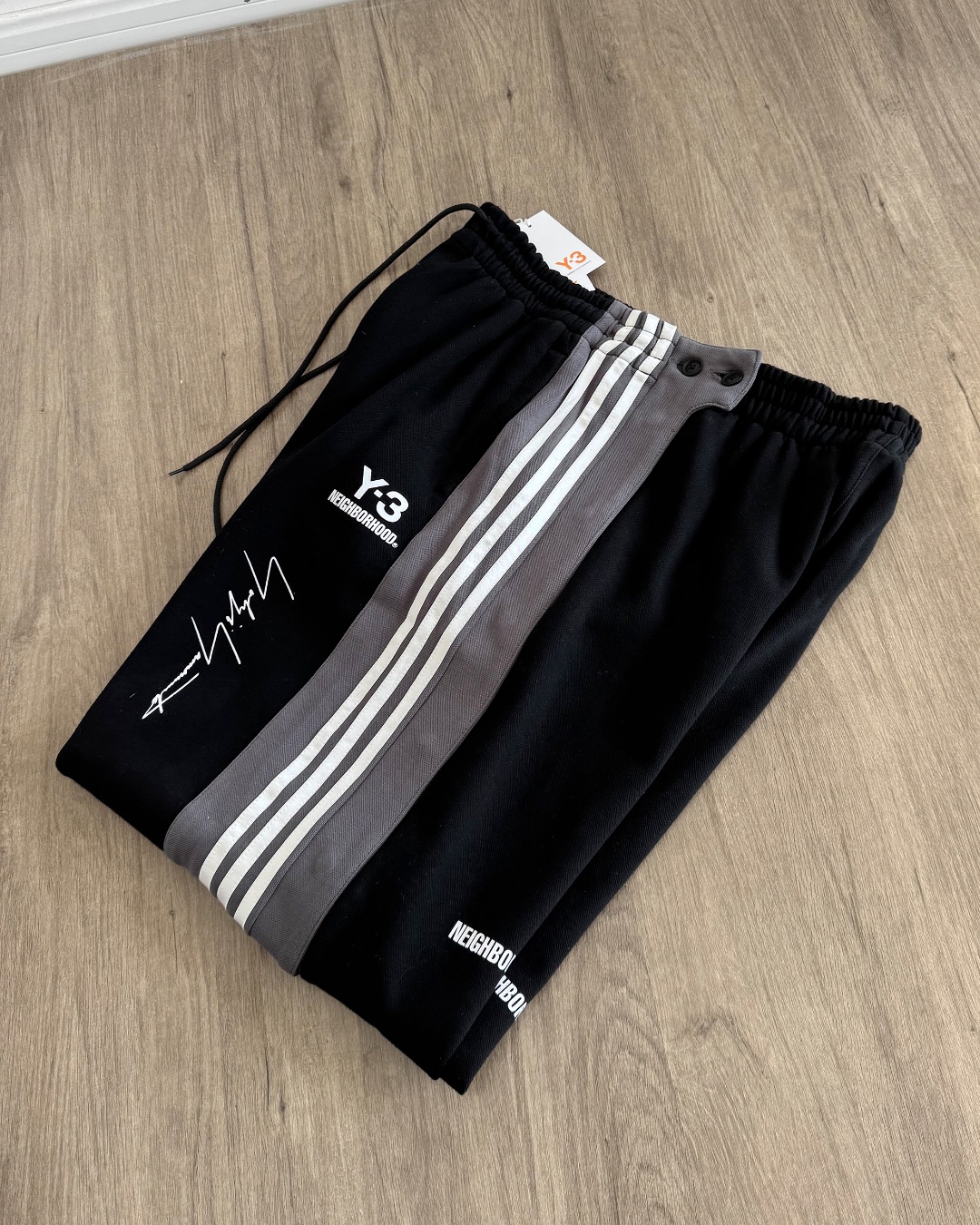 Y-3 x NEIGHBORHOOD TRACK PANTS (JW7002）