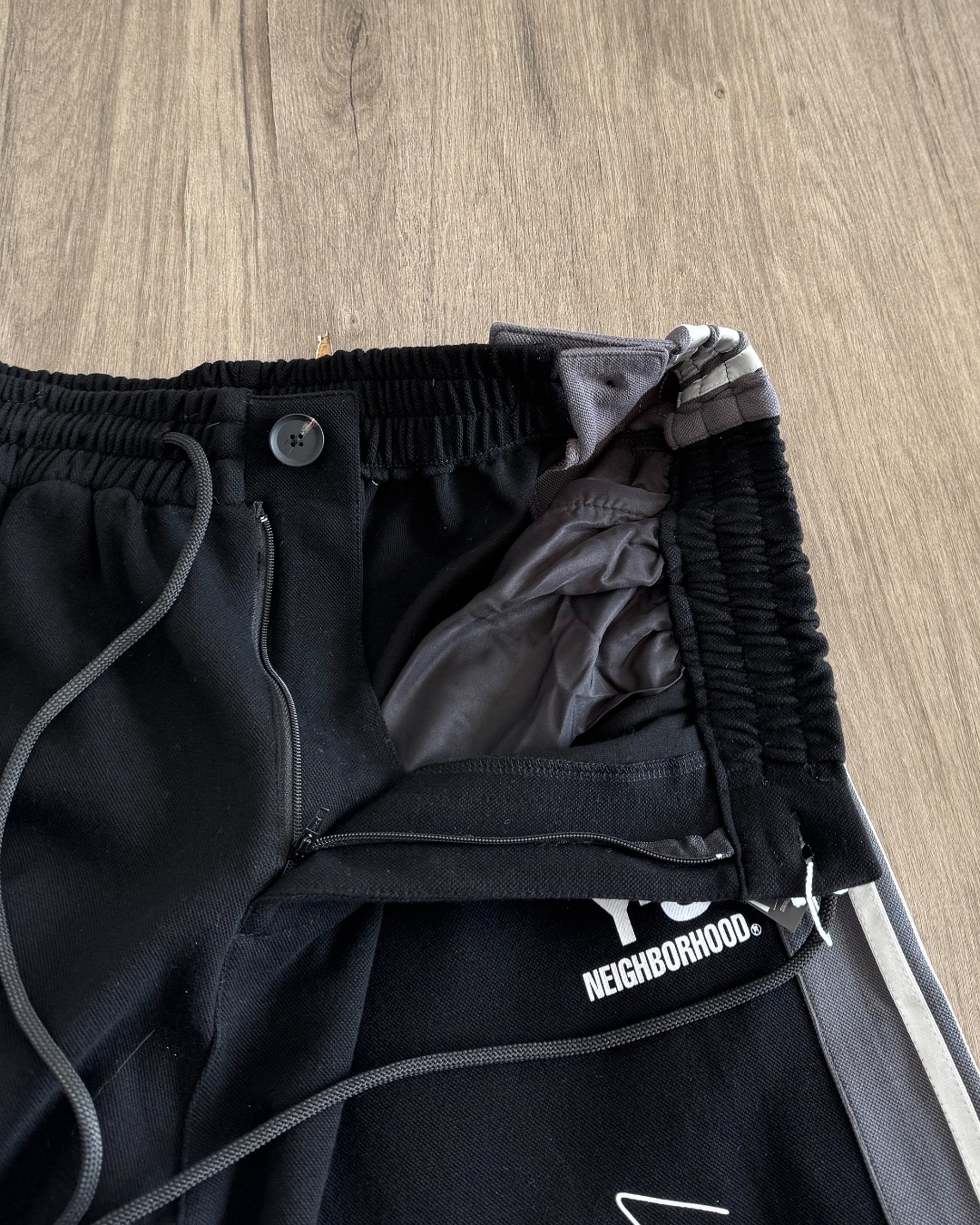 Y-3 x NEIGHBORHOOD TRACK PANTS (JW7002）