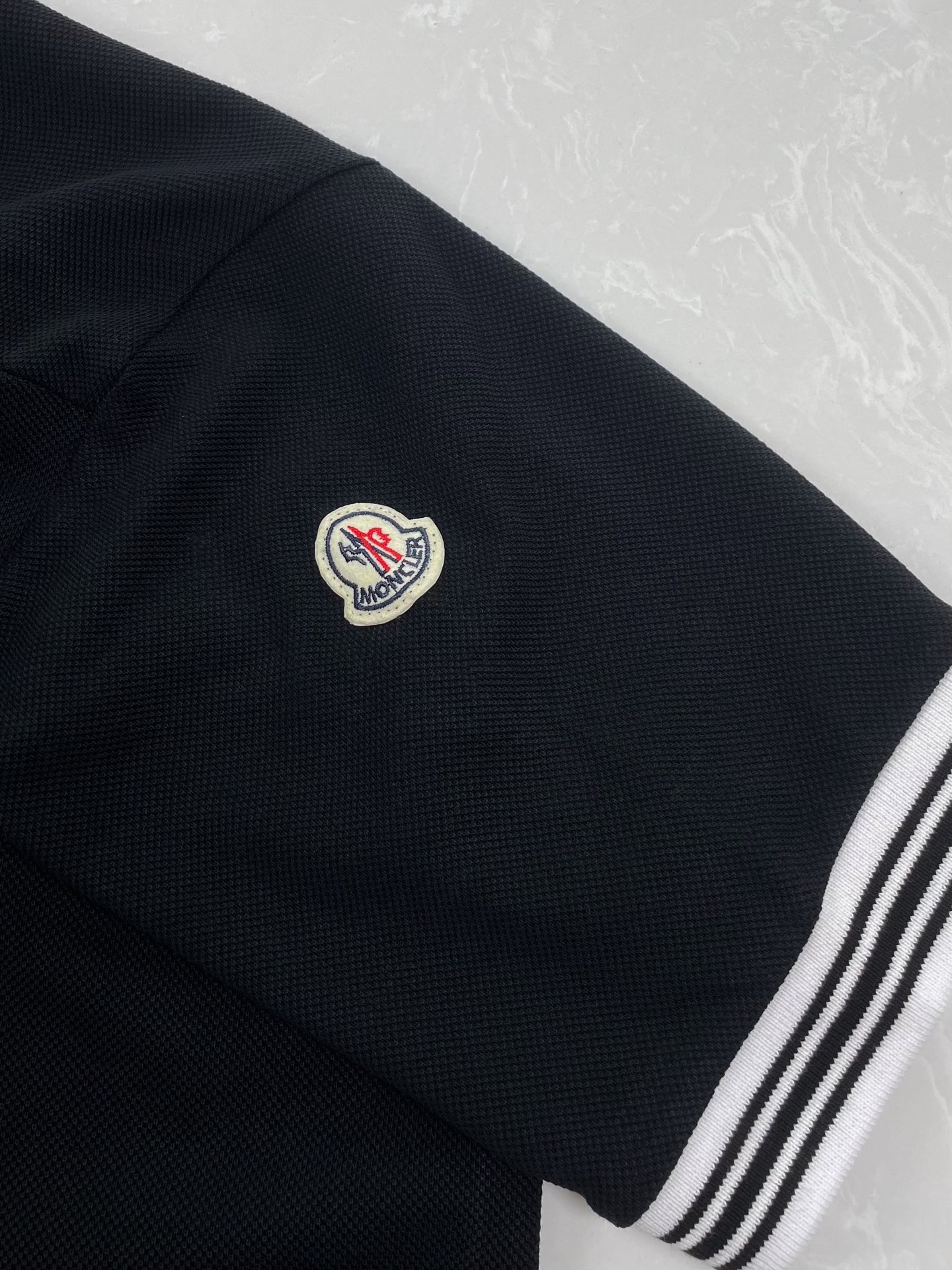 Moncler Black Archivio SS Polo（K10918A00006899UR999）