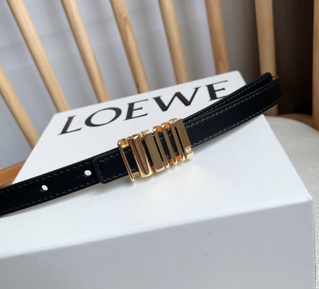 Loewe Solid Color Smooth Buckle Leather Belts（E619Z16X151206）