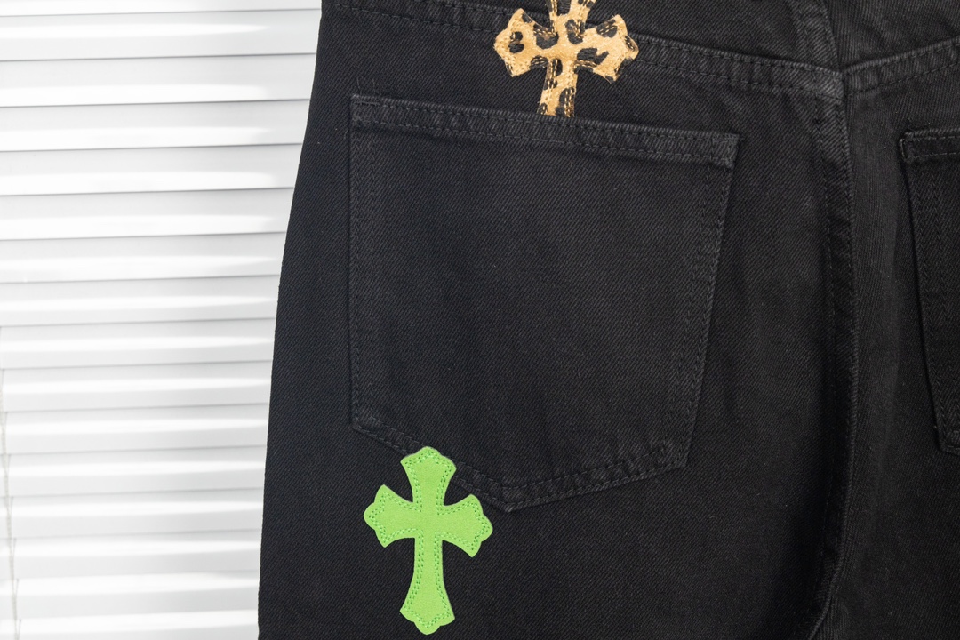 Chrome Hearts Green & Leopard Cross Patch Jeans (CH-2023022003）