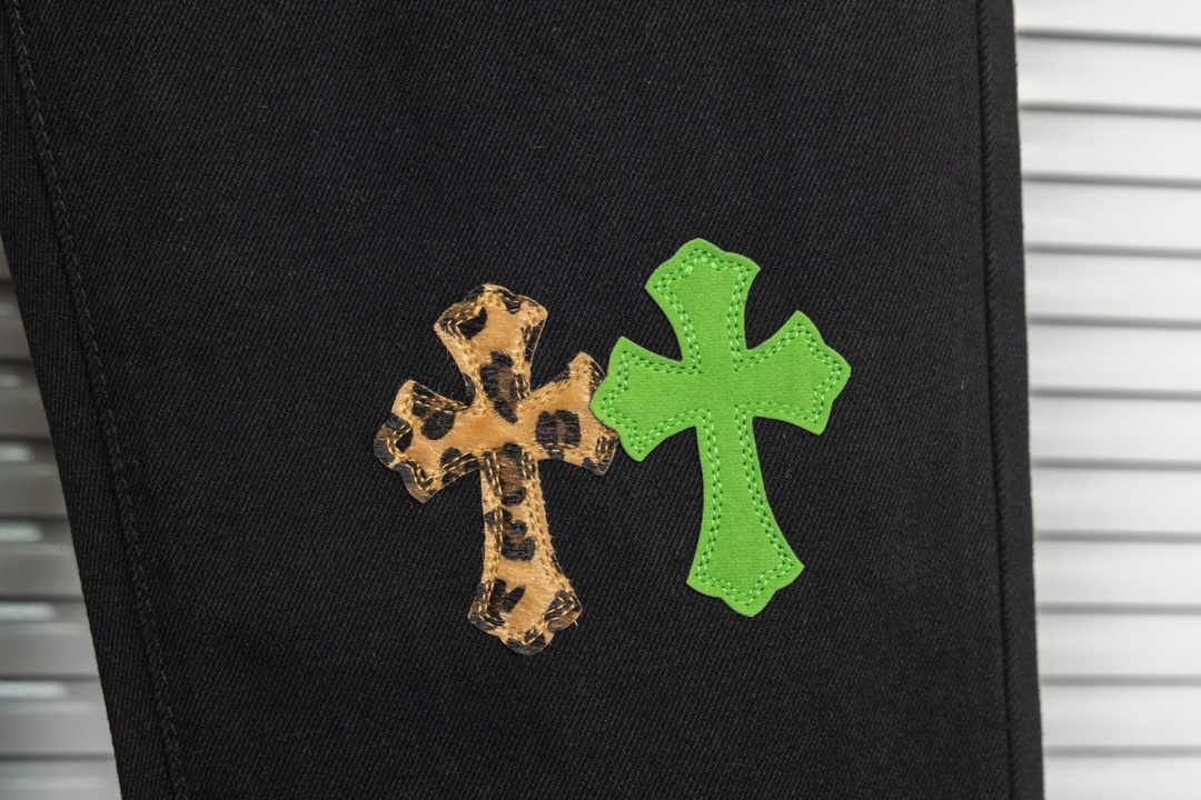 Chrome Hearts Green & Leopard Cross Patch Jeans (CH-2023022003）