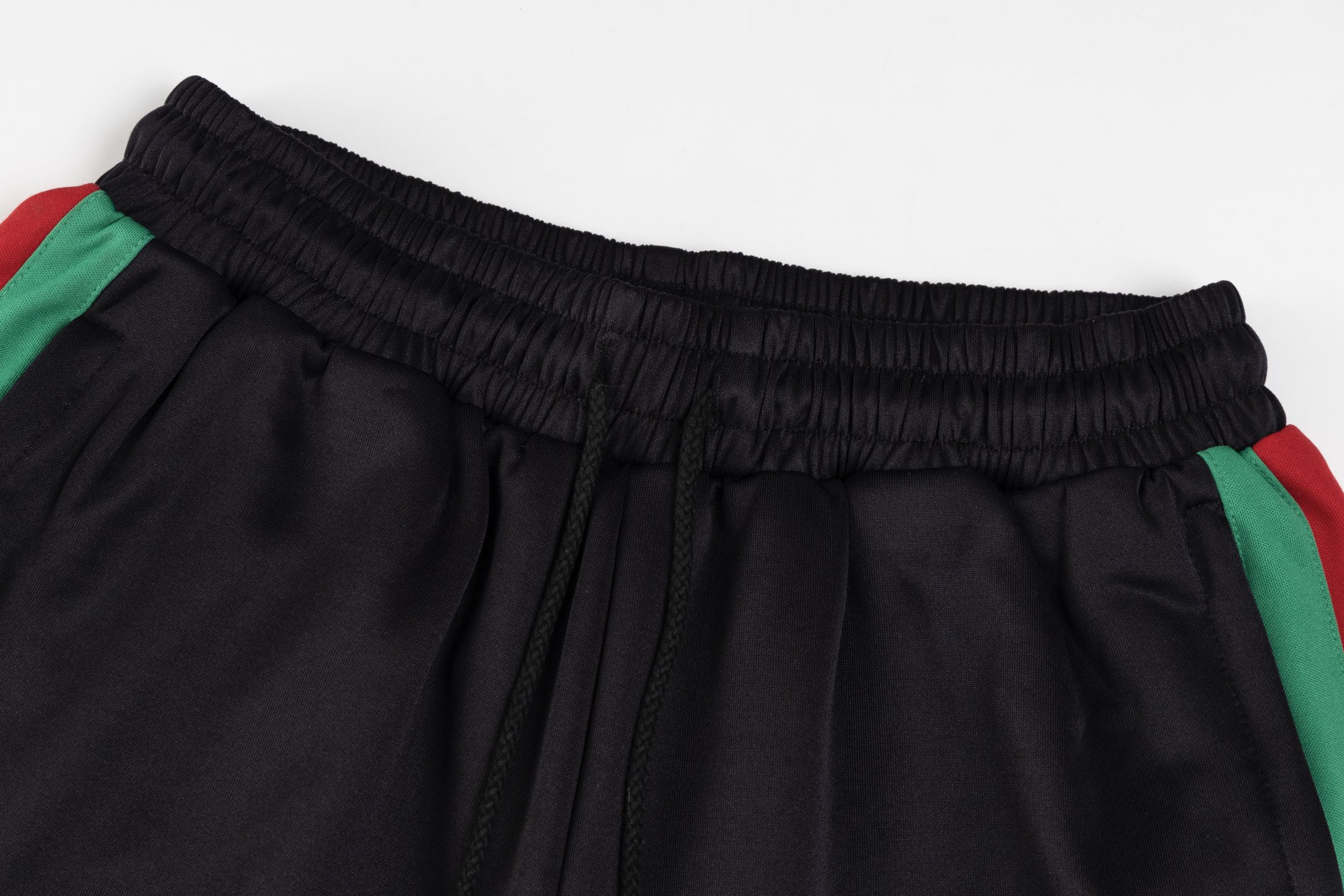 Gucci Neoprene basketball shorts 'Black'（703605-XJEEP-1152）