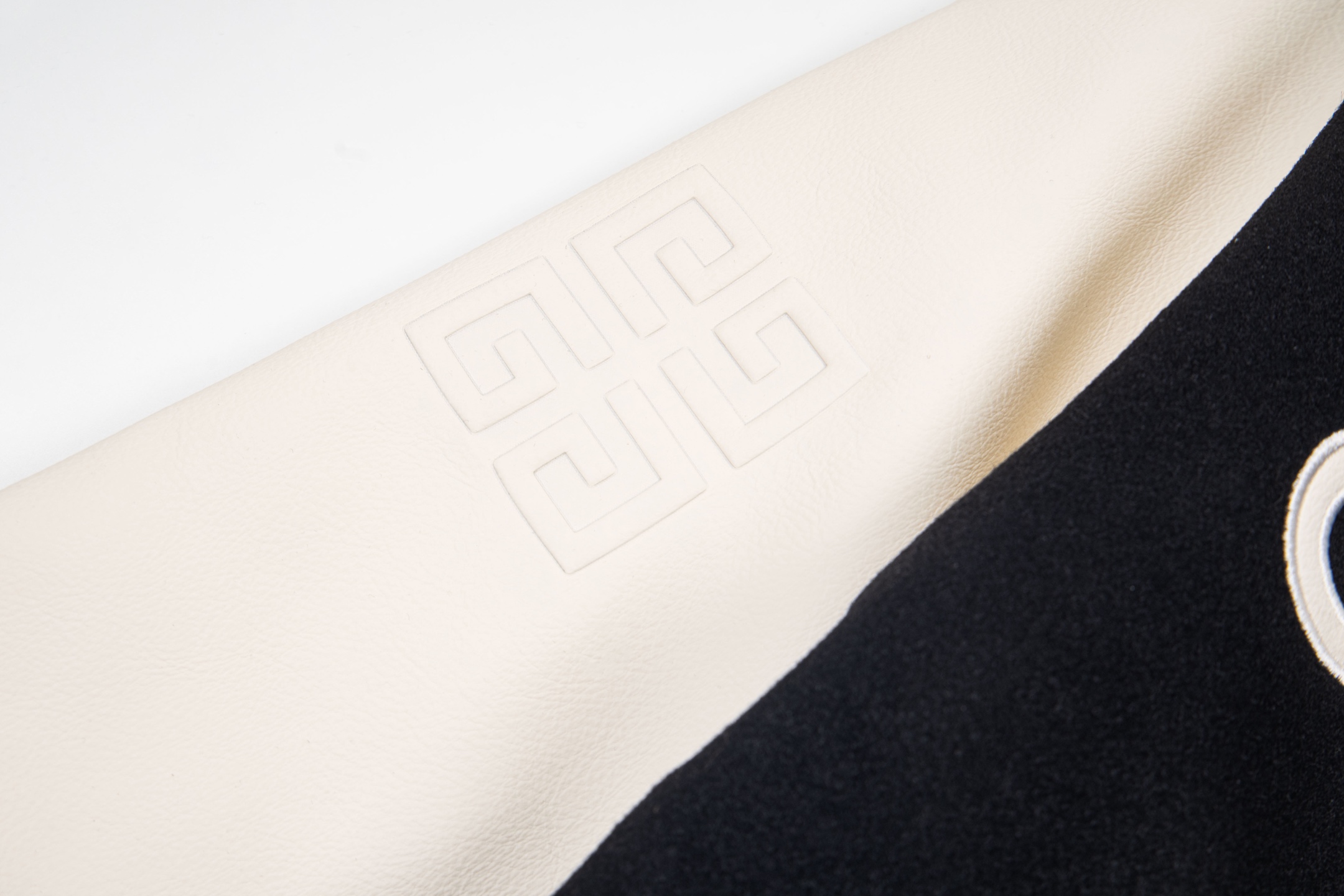 Givenchy Wool And Leather Big Varsity Jacket 'Black/Wwhite（BM00QR611V-004）