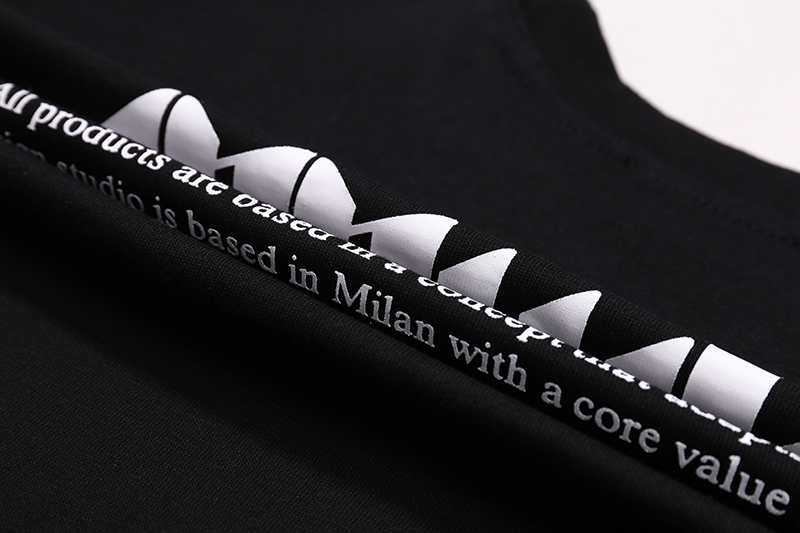 Off-White Eye-logo T-shirt (OMAA120F24JER00J1001）