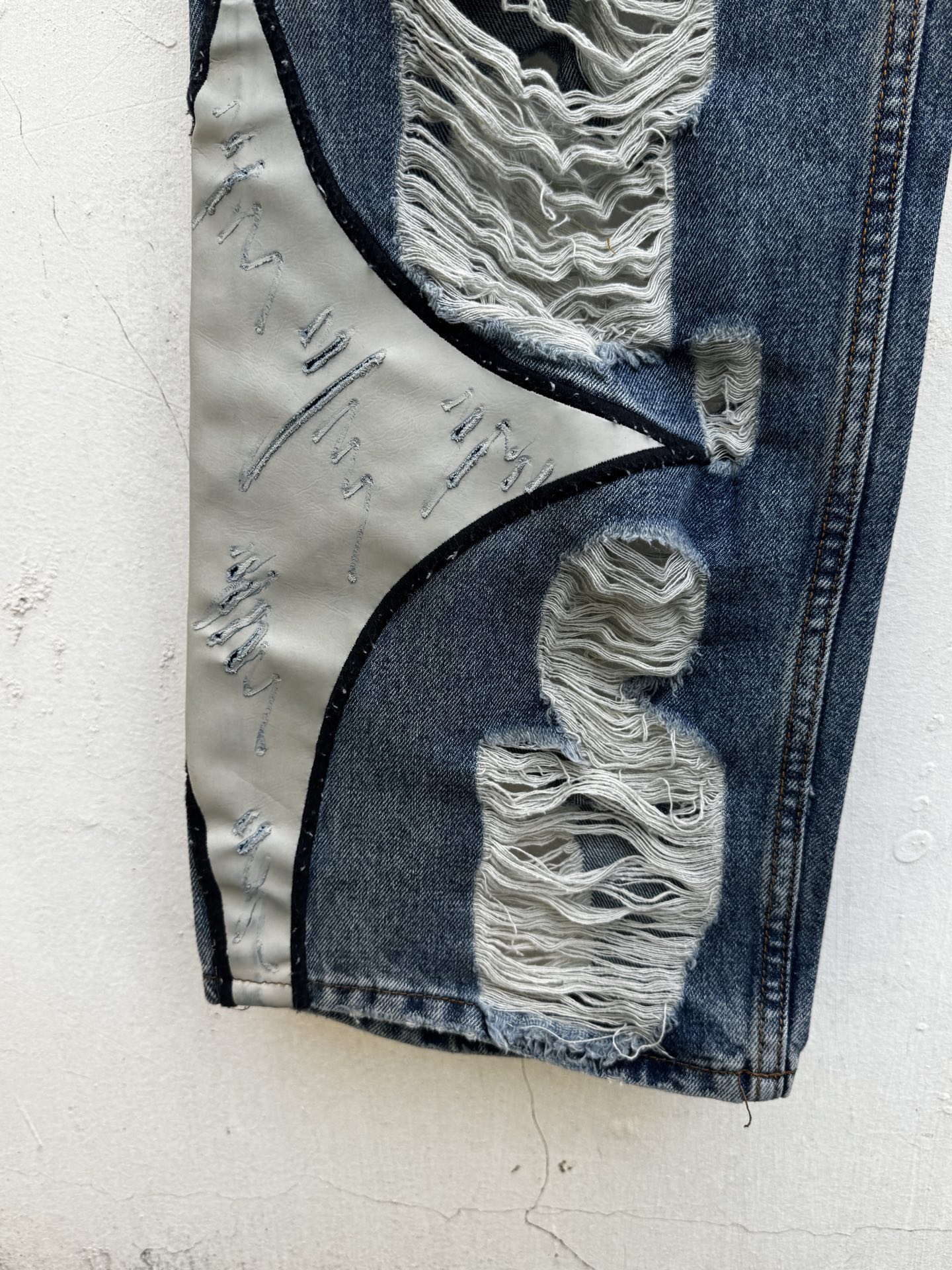 THUG CLUB TC24PT2101 Distressed Tribal Denim Pants（TC24PT2101）