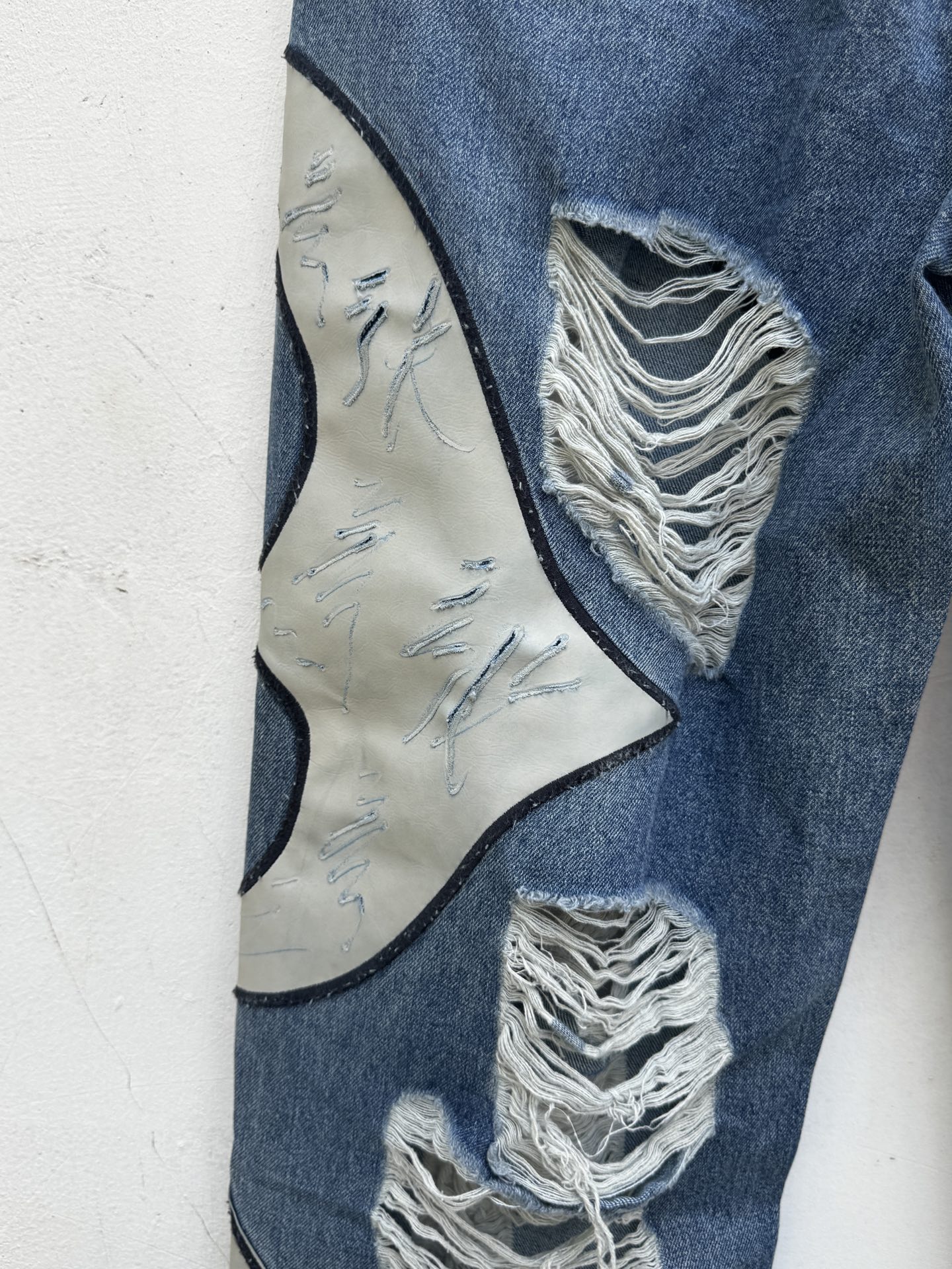 THUG CLUB TC24PT2101 Distressed Tribal Denim Pants（TC24PT2101）