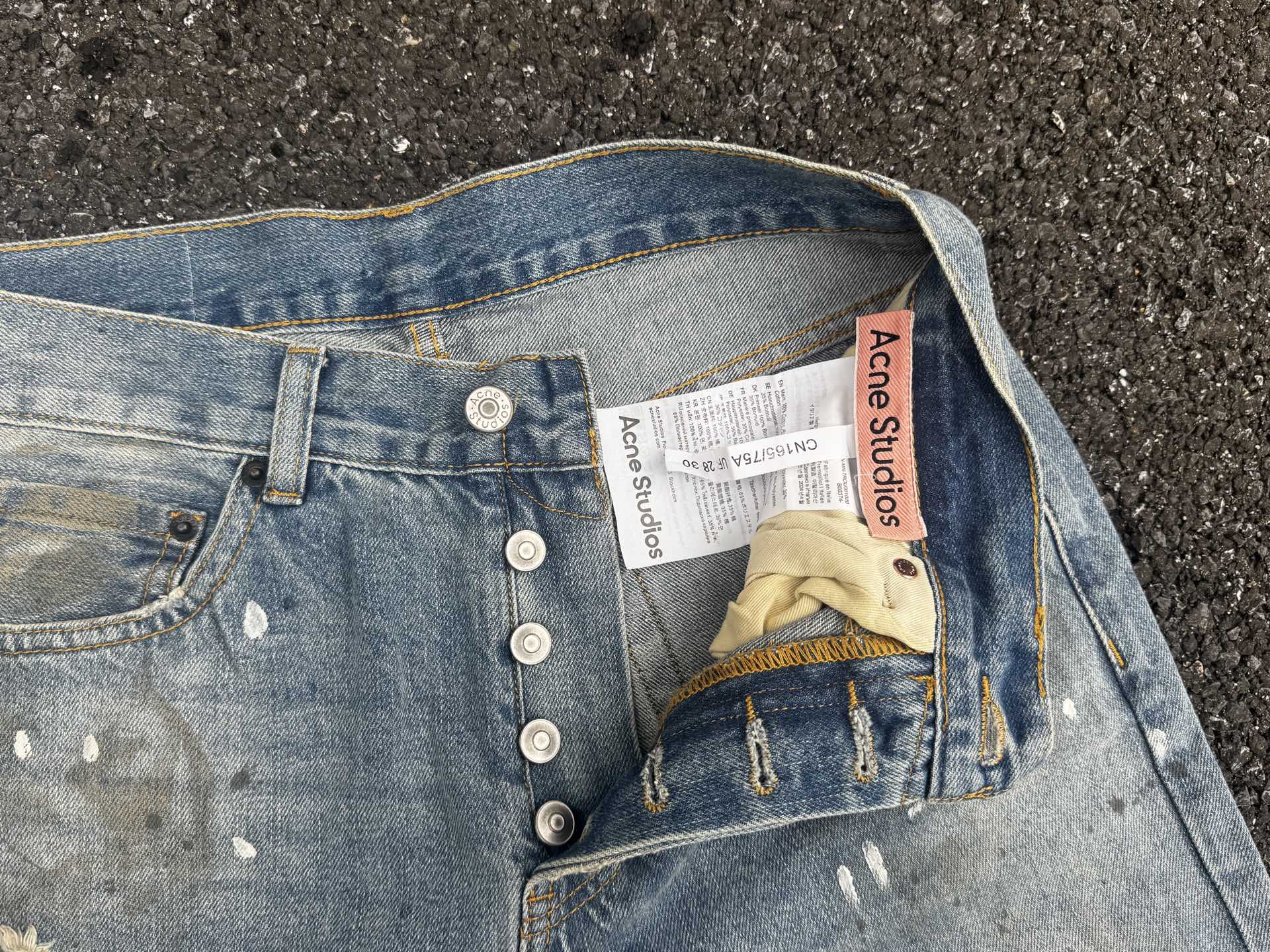 Acne Studios Loose Fit Jeans - Light Blue (B00389-228）